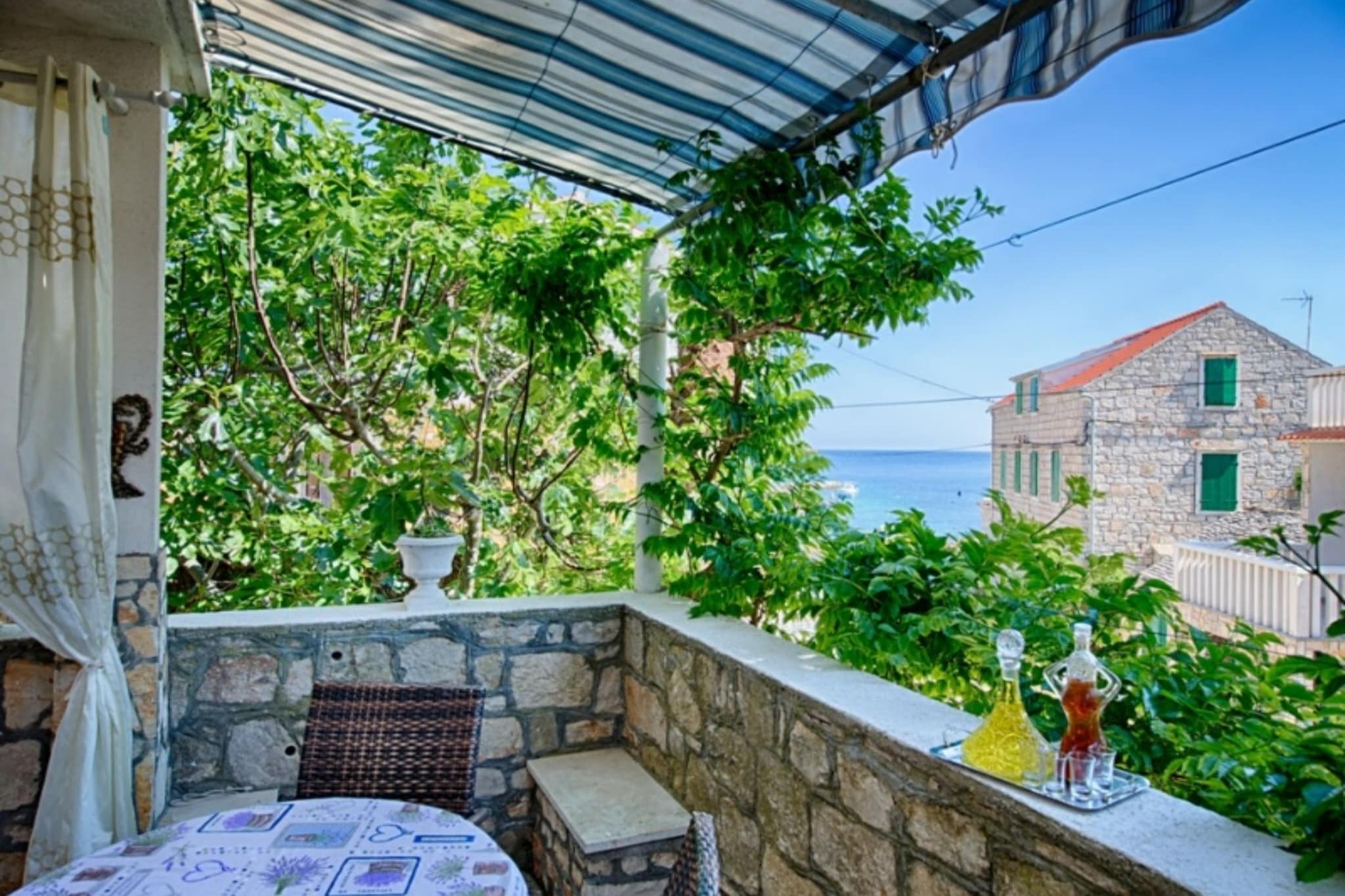 Golden Coast Apartments - A1 - TwoBedroom Apartment with Terrace and SeaView - Terrasse