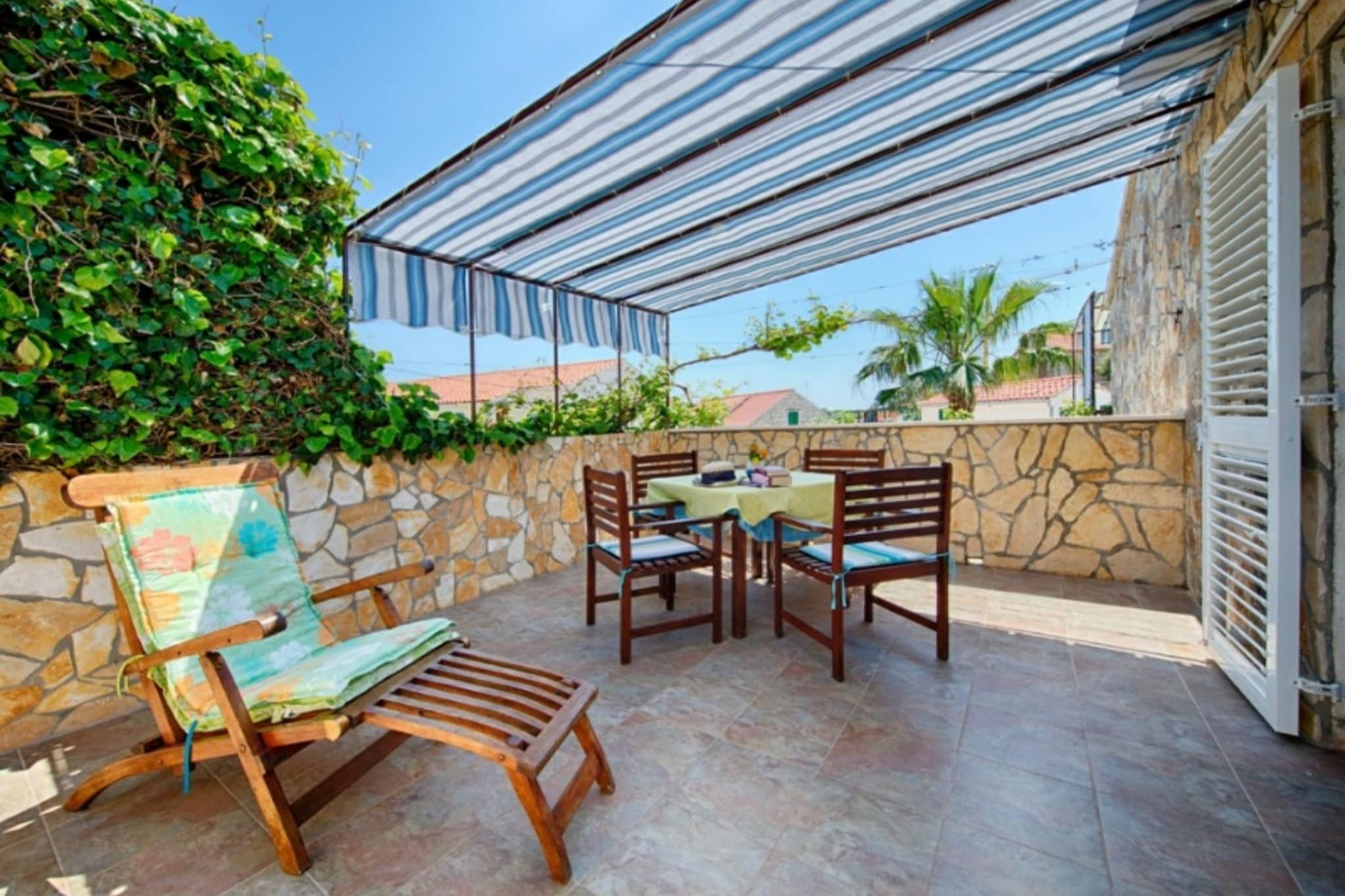 Golden Coast Apartments - A2 - OneBedroom Apartment  with Terrace and SeaView - Terrasse