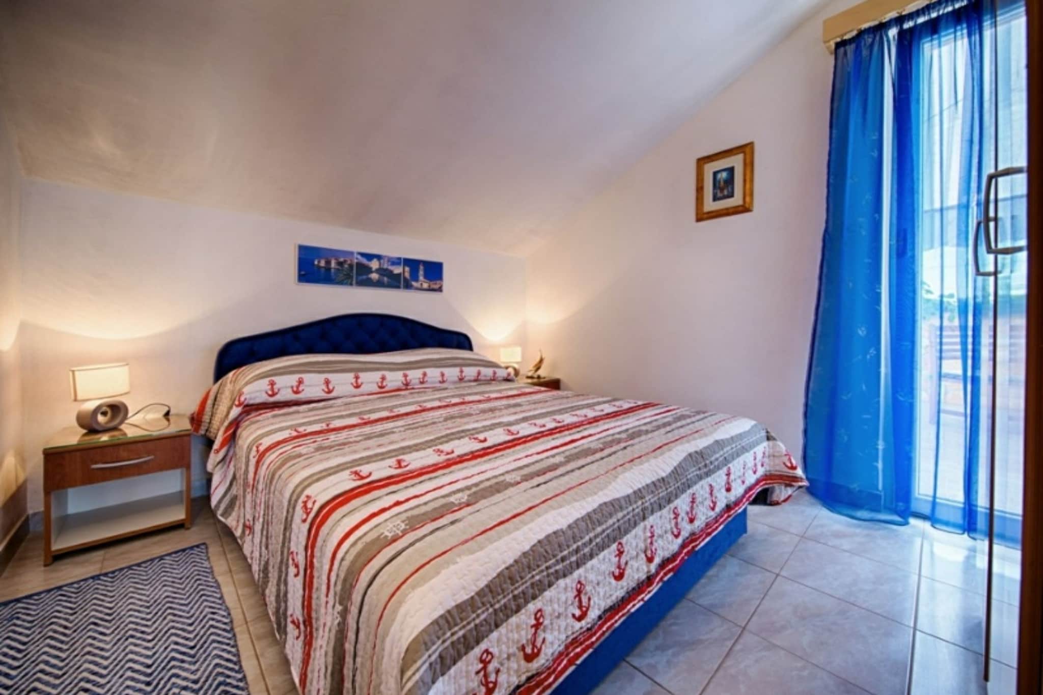 Golden Coast Apartments - A2 - OneBedroom Apartment  with Terrace and SeaView