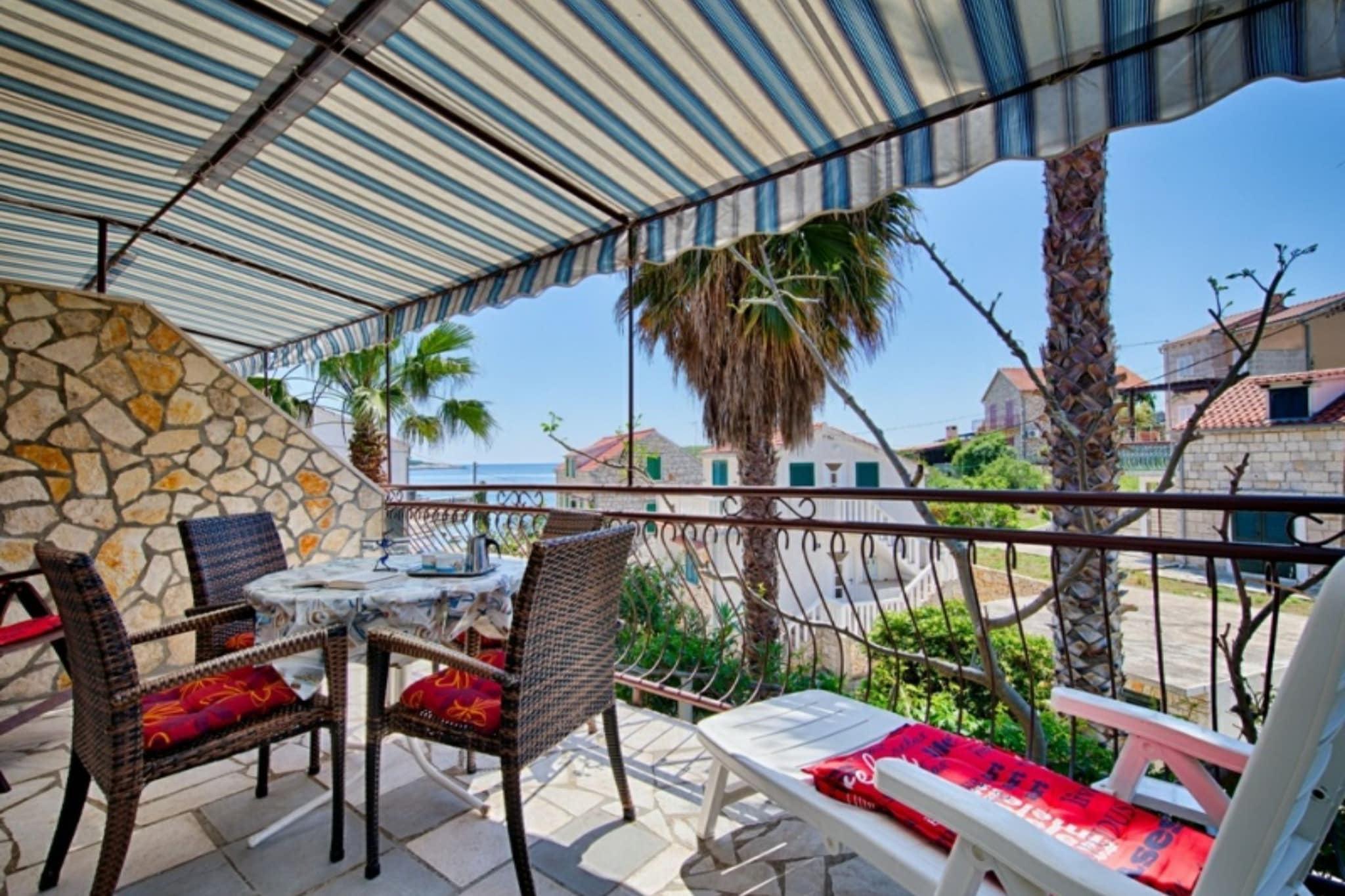 Golden Coast Apartments - A3  OneBedroom with Terrace and Seaview - Terrasse