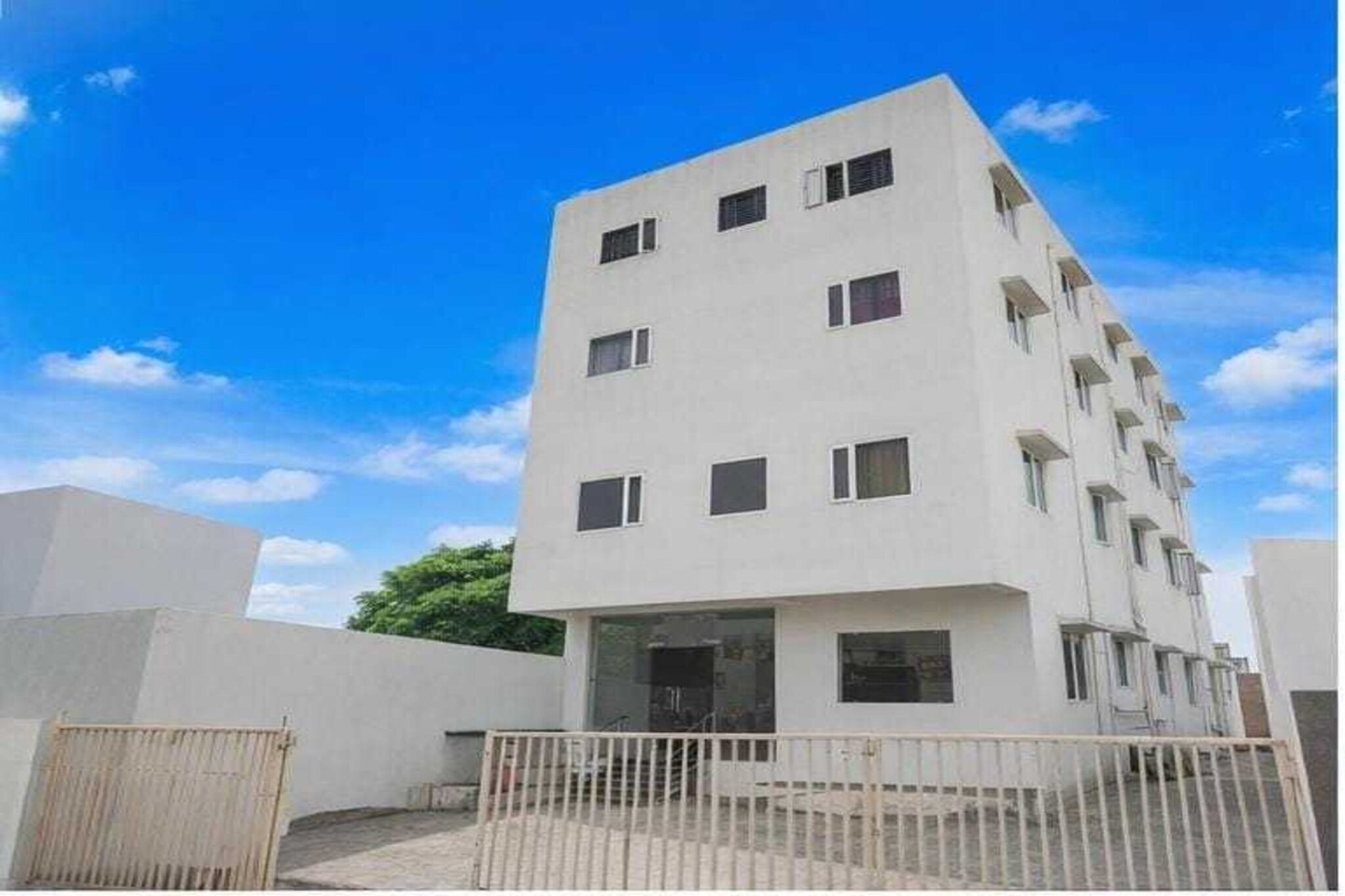 Hotel O Sundarpur Crossway Varanasi