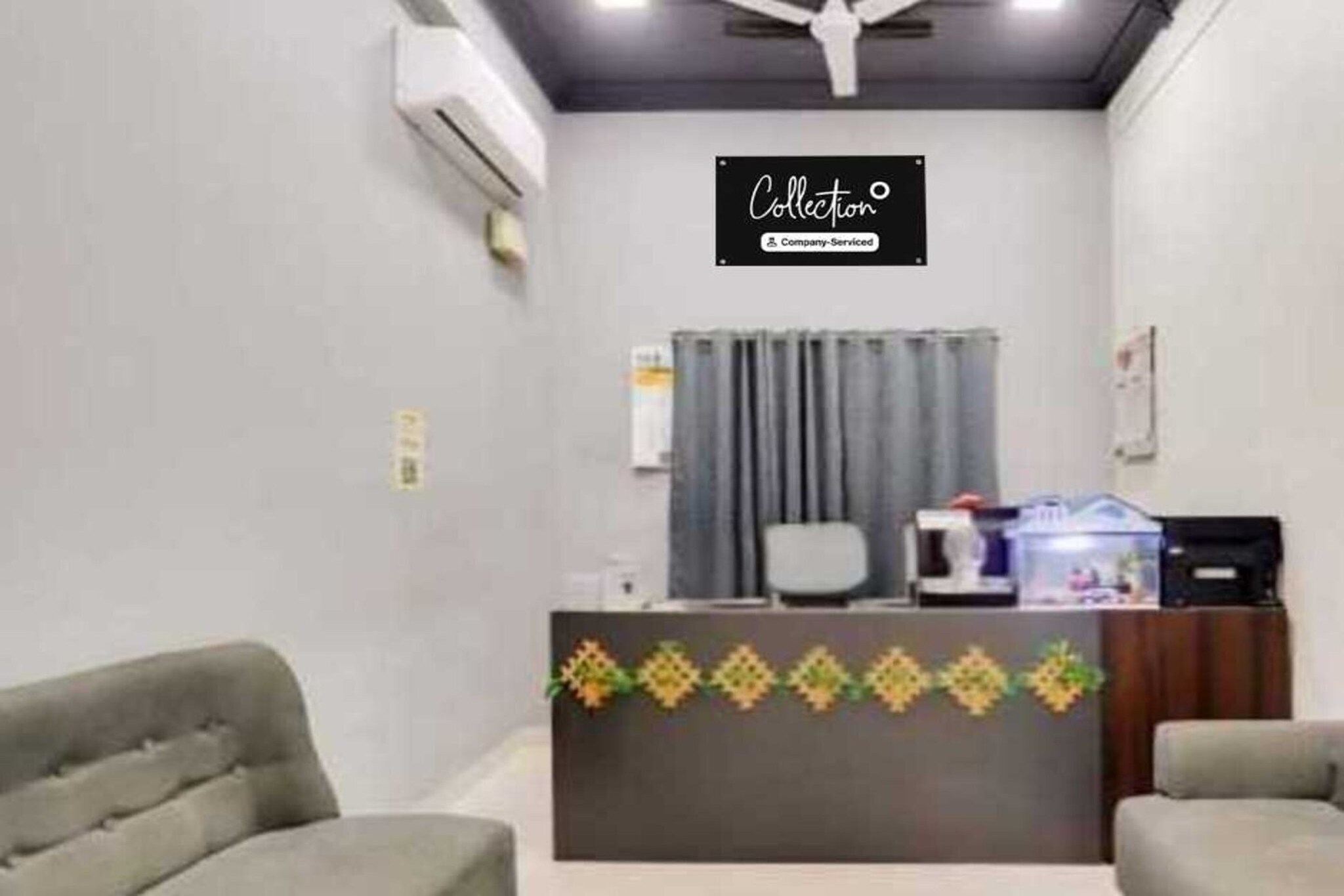 Ground floor: (bedroom(double bed, TV, seating area, air conditioning, telephone, Floor mattress), bathroom(bathtub or shower, shower, washbasin, toilet, Towels incl., shampoo, body soap, hot water))