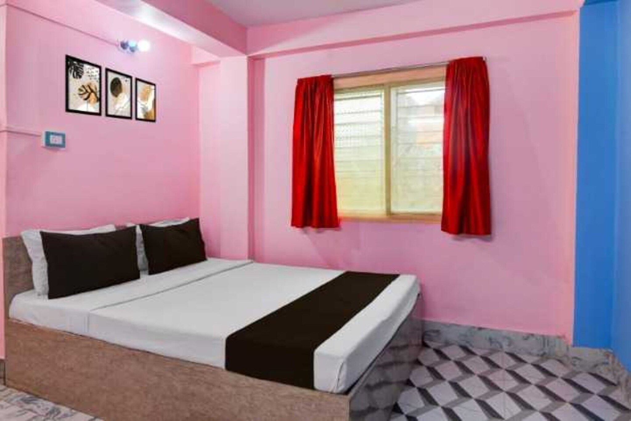Comfortable Accommodations: Hotel O Adamas University Barasat Formerly Secret Heaven in Kolkata offers family rooms with air-conditioning, private bathrooms, work desks, and seating areas. Each room includes free WiFi, a TV, and free toiletries. Convenient Facilities: Guests benefit from a 24-hour front desk, daily housekeeping service, room service, and luggage storage. The hotel provides free toiletries, a bath or shower, and a wardrobe for added comfort. Prime Location: Located near Adamas University, the hotel is 7 km from Netaji Subhash Chandra Bose International Airport. Nearby attractions include Dumdum Metro Station (17 km), M G Road Metro Station (24 km), and Eden Gardens (28 km).
Unmarried couples are warmly welcome at this property.
Guests with local ID proof are warmly welcome.
Foreign guests are welcome and allowed to stay at this property without any restrictions
Early Check-In Policy: A full day’s room rate will be charged for check-ins before 6:00 AM. Complimentary early check-in is available between 6:00 AM and 10:00 AM, subject to room availability.
Check-in is only available to guests aged 18 and above. Please provide a government-issued ID to confirm your age.