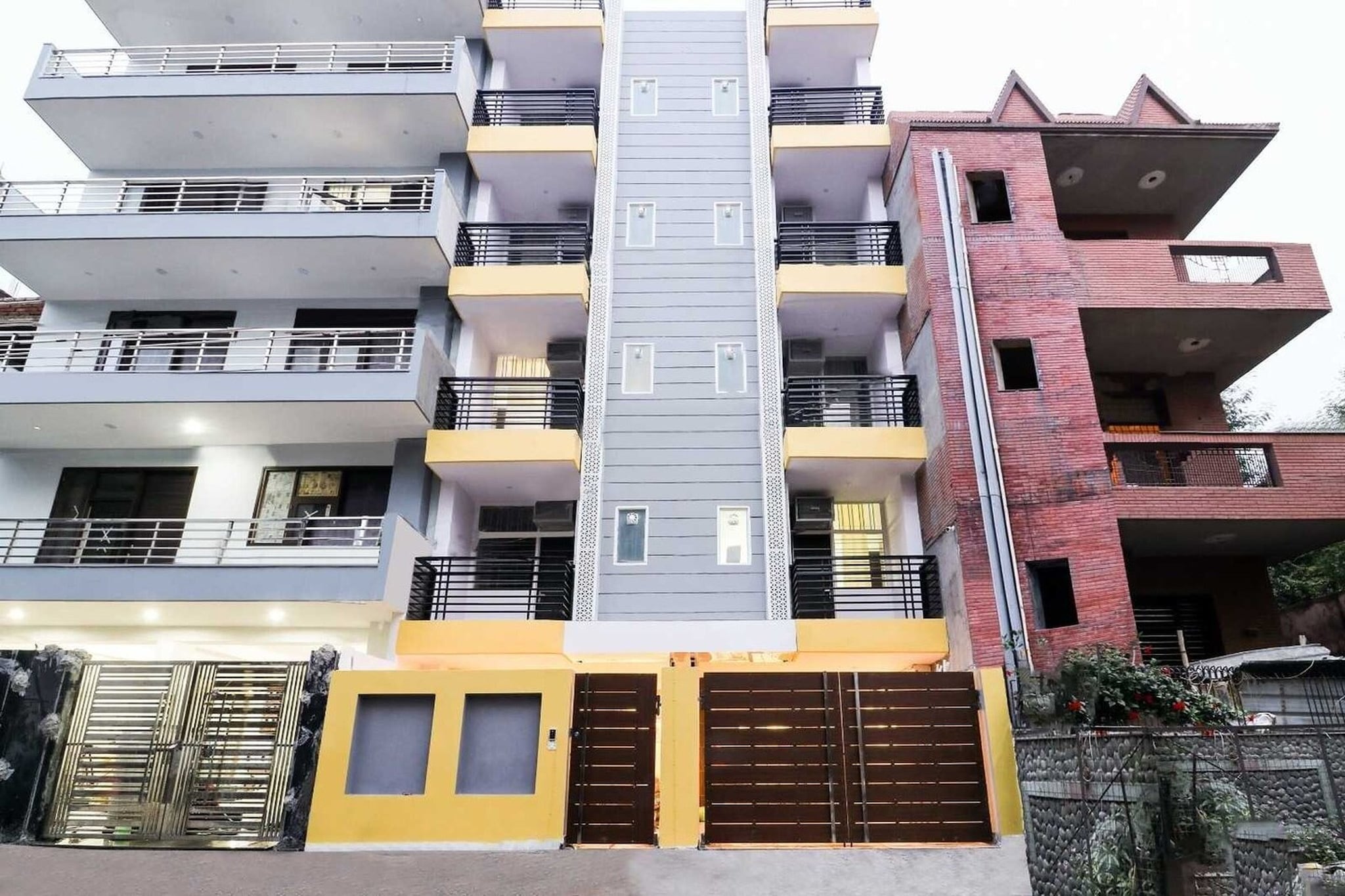 Townhouse Oak Rohtak Bus Terminal