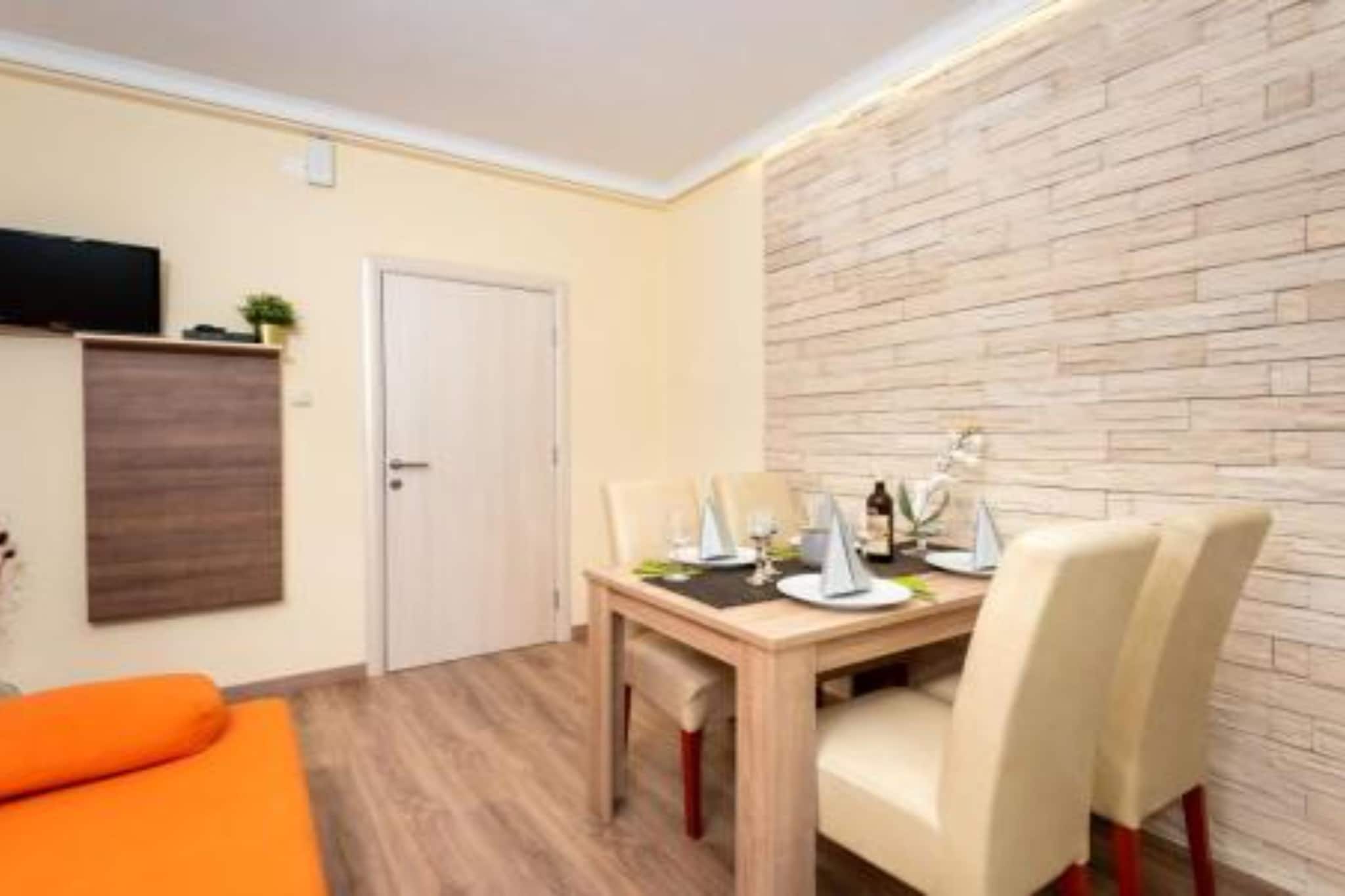 Villa Goldfield - Classic One Bedroom Apartment with Sea View and Balcony