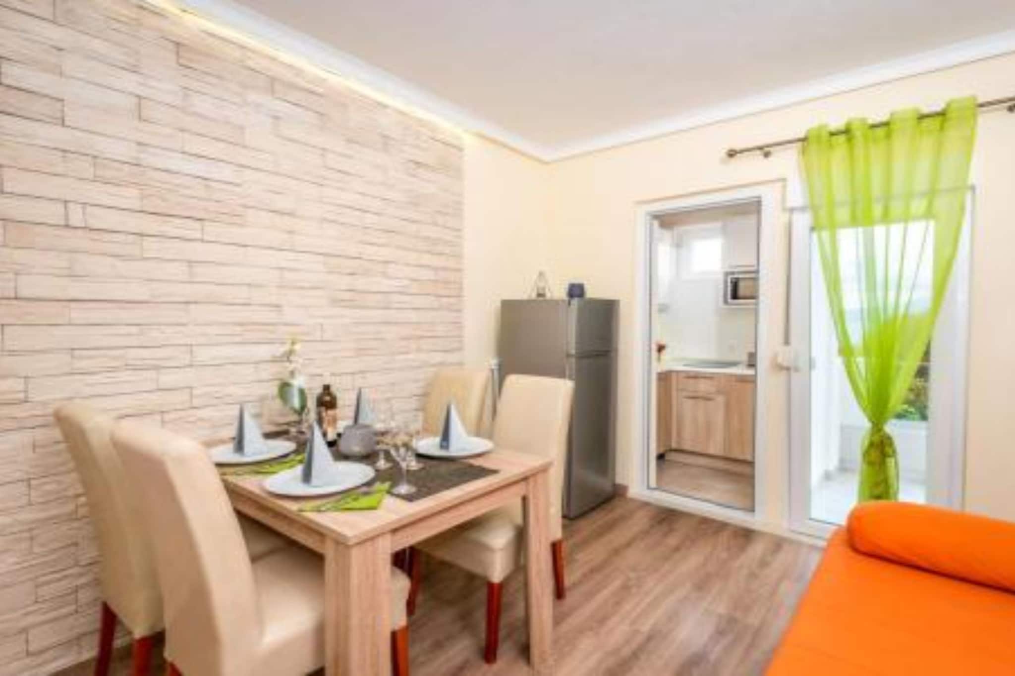 Villa Goldfield - Classic One Bedroom Apartment with Sea View and Balcony