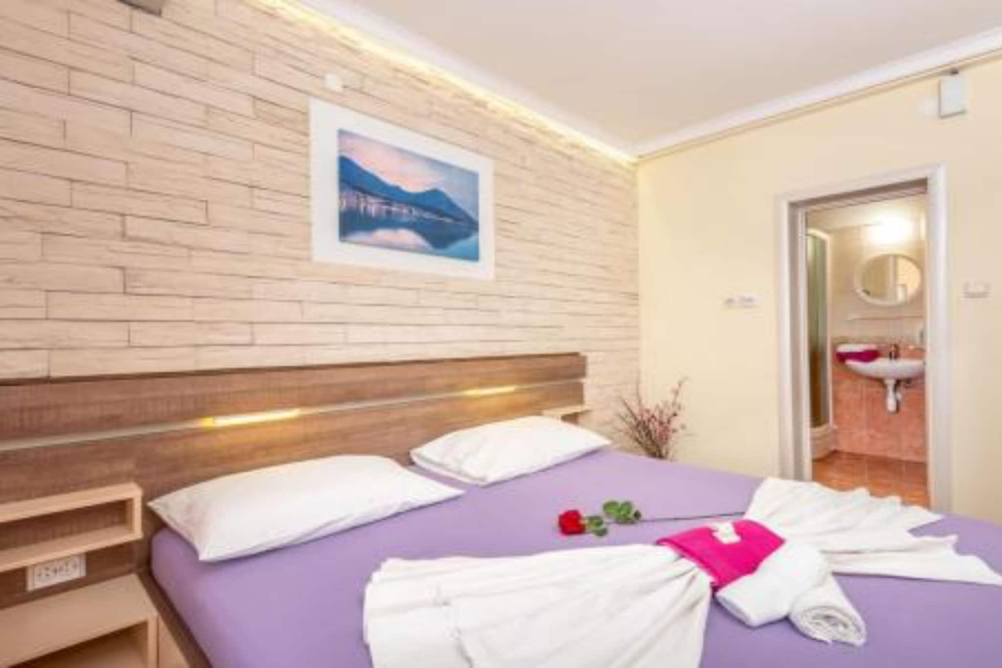 Villa Goldfield - Classic One Bedroom Apartment with Sea View and Balcony - Chambre