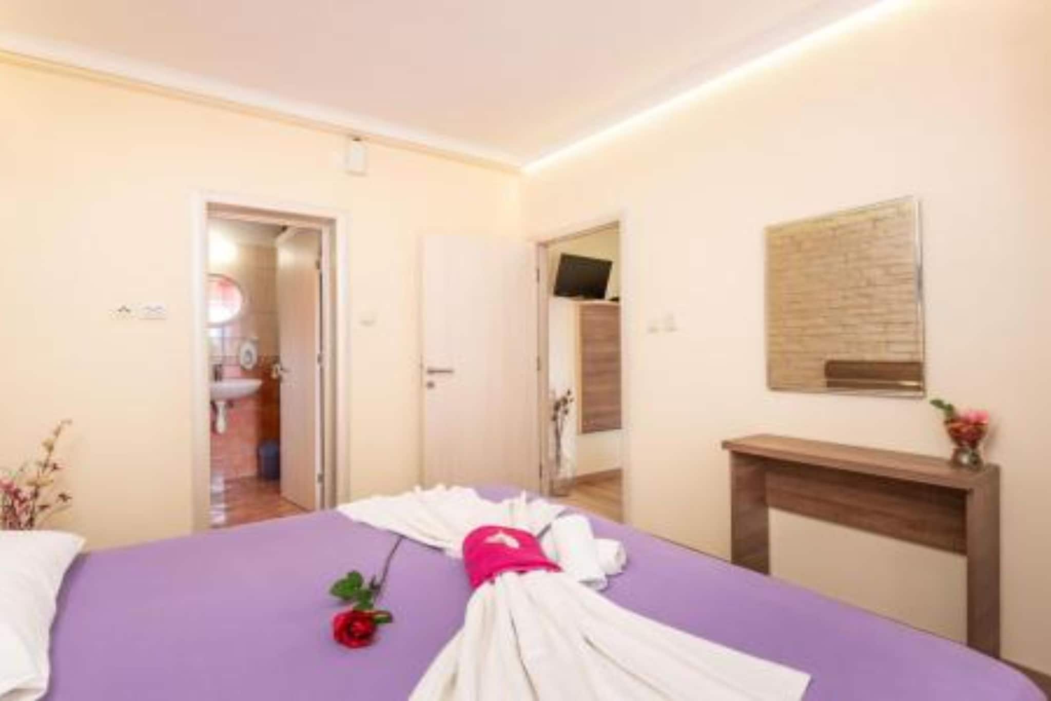 Villa Goldfield - Classic One Bedroom Apartment with Sea View and Balcony - Chambre