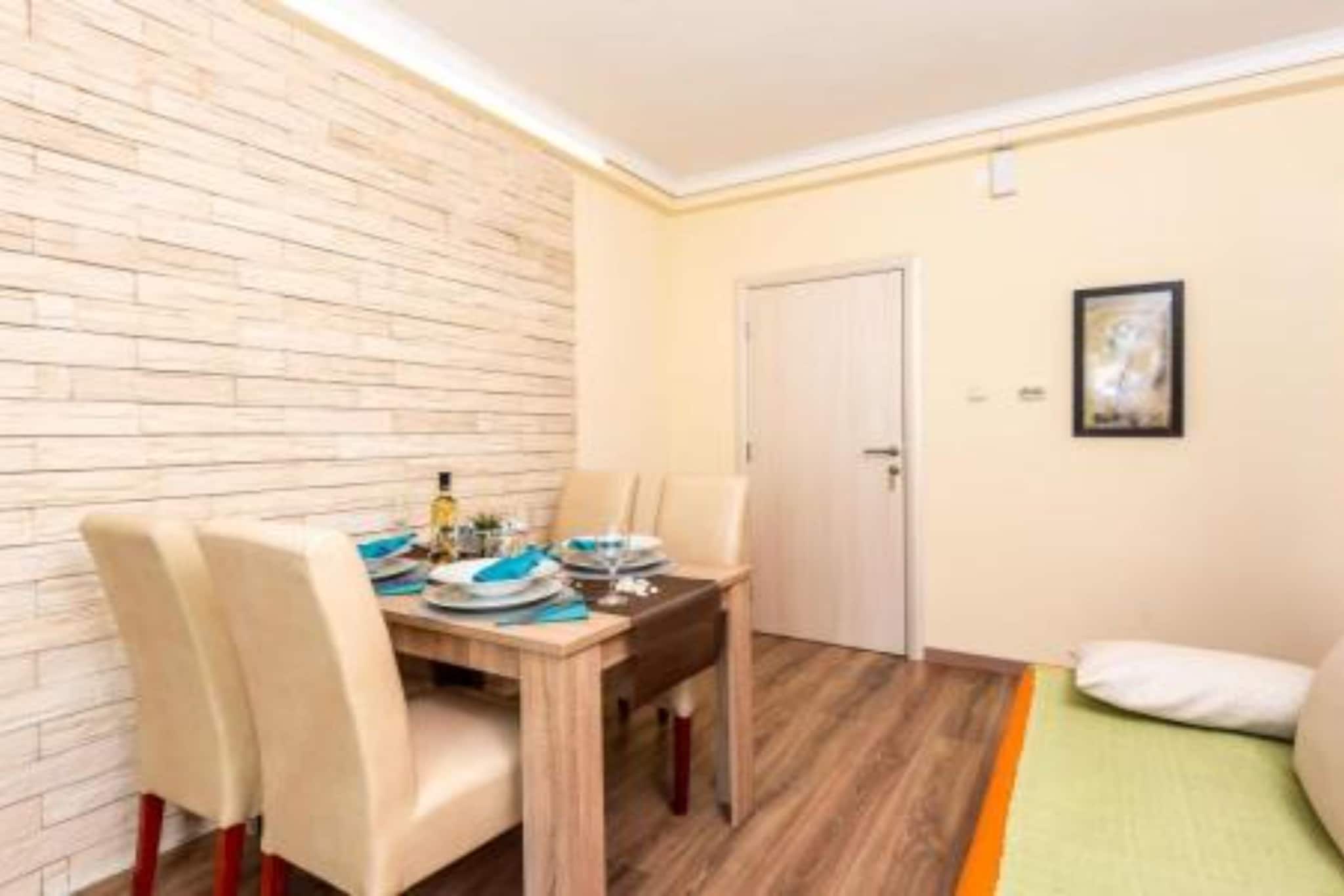 Villa Goldfield - Comfort One Bedroom Apartment with Sea View and Balcony