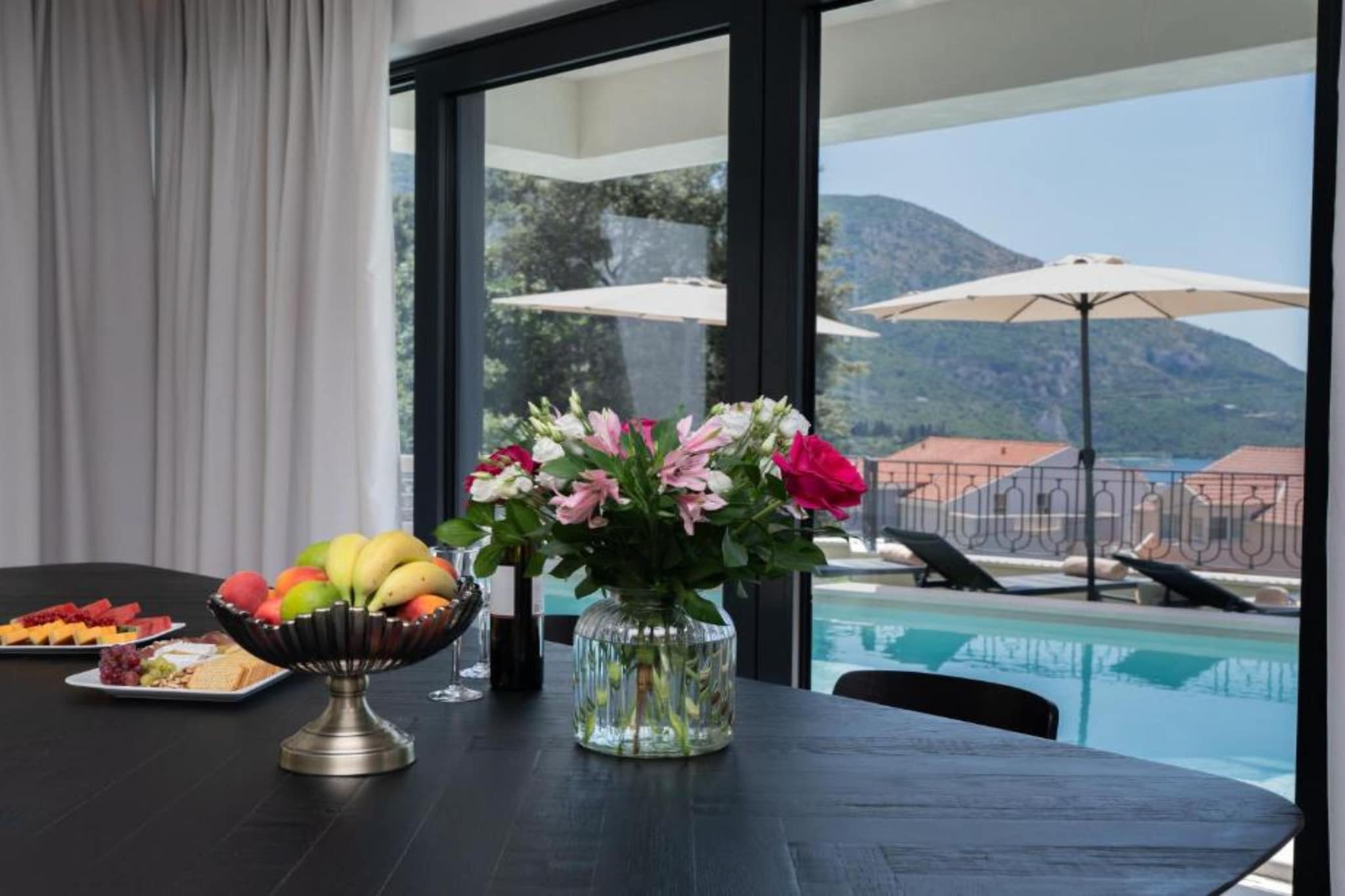 Lux Villa Mariva - Five bedroom Villa with pool - Terrasbalkon