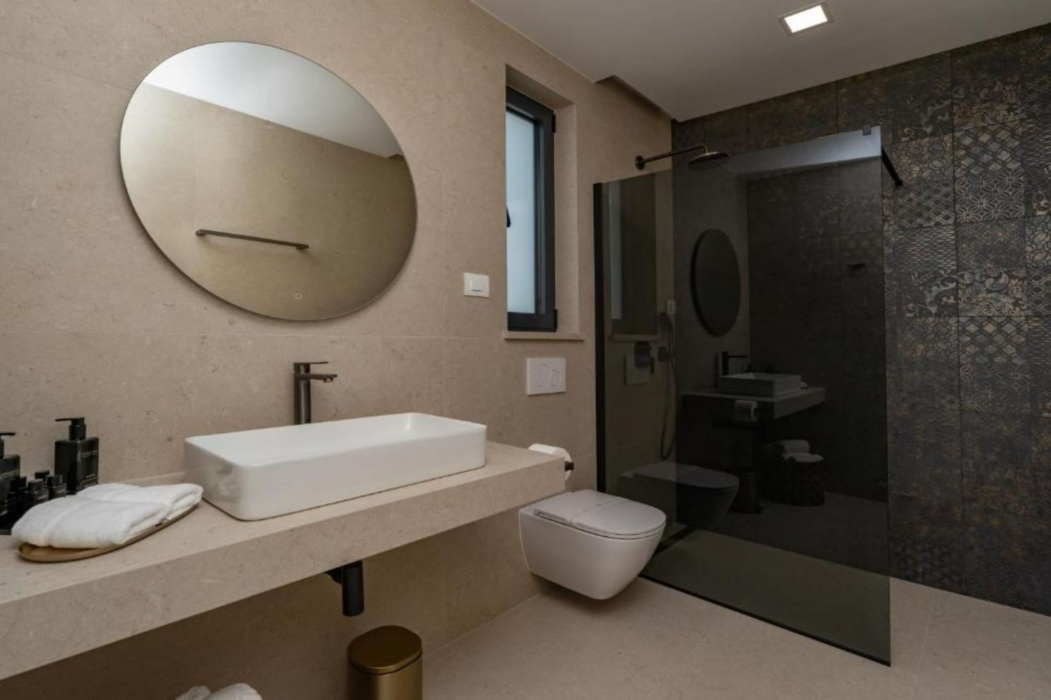 Lux Villa Mariva - Five bedroom Villa with pool - Badkamer