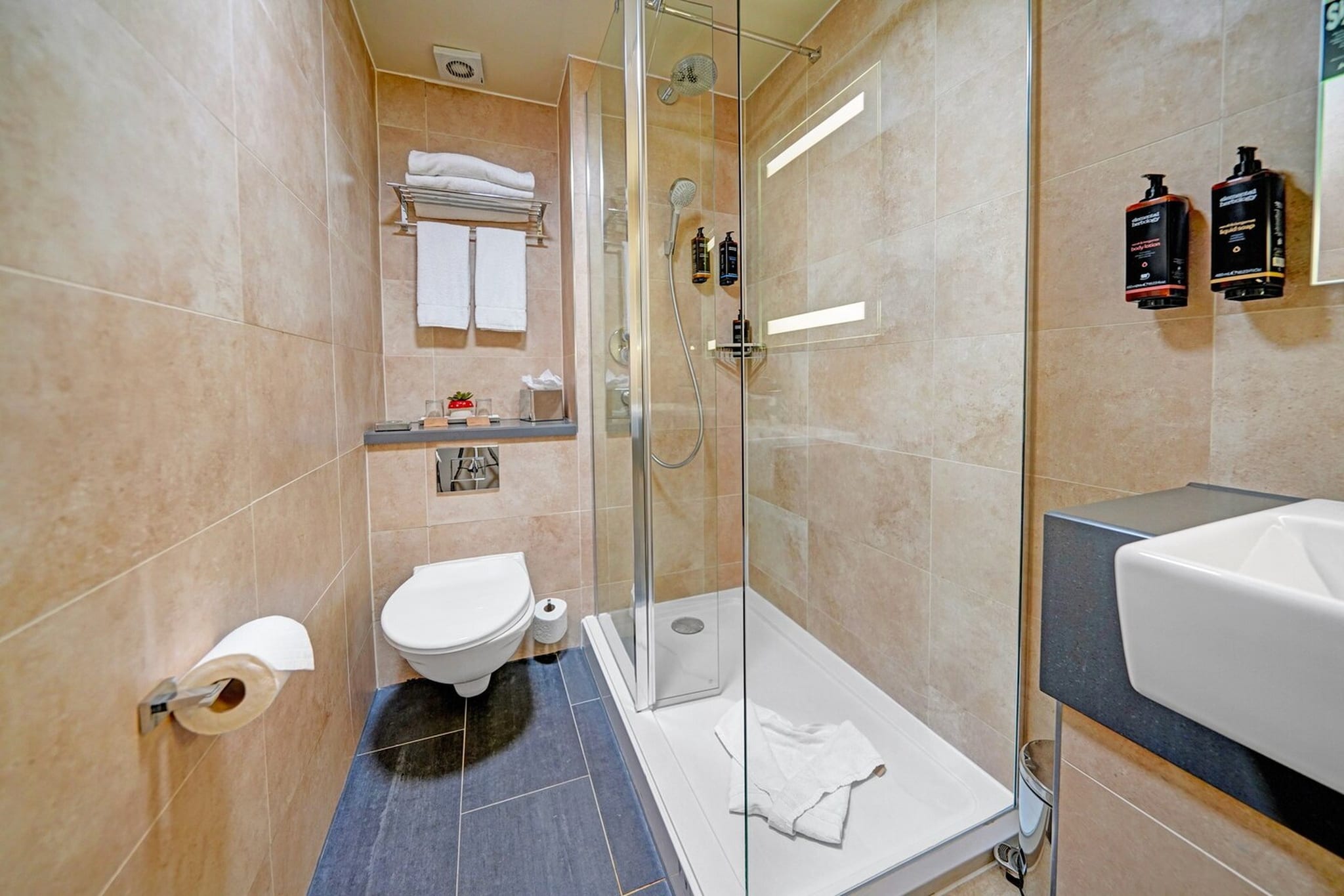 Standard Single Room - Badezimmer