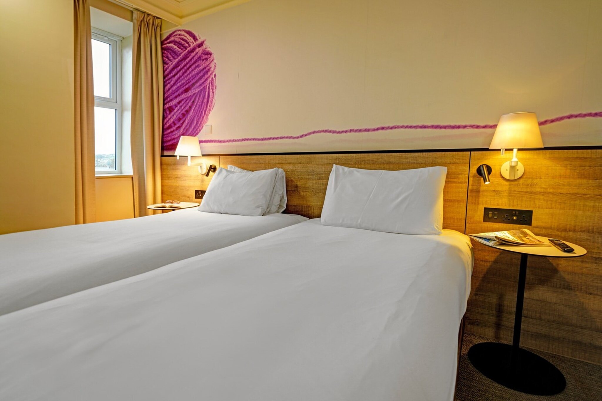 Standard Twin Room - Schlafzimmer