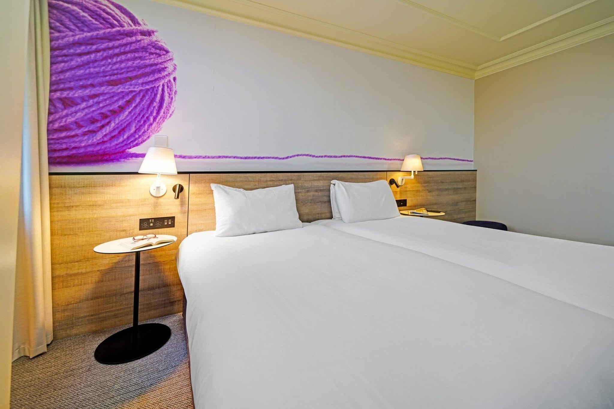 Standard Twin Room - Schlafzimmer