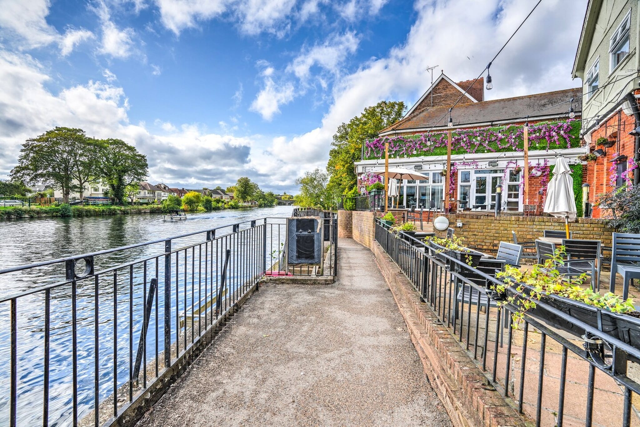 Twin Room with River View - Plattegrond