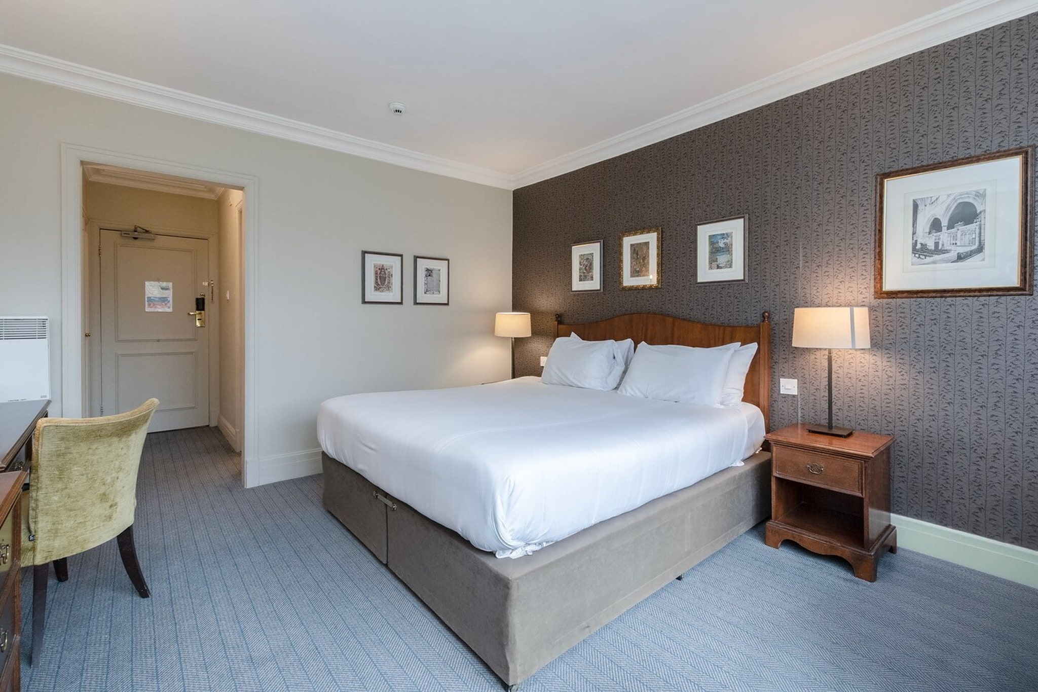 Executive Double Room - Schlafzimmer
