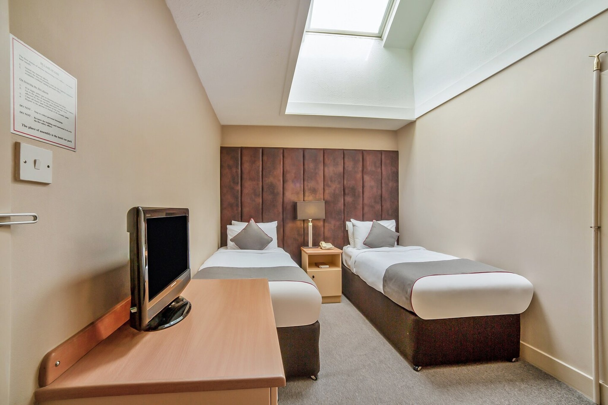Standard Twin Room - Chambre