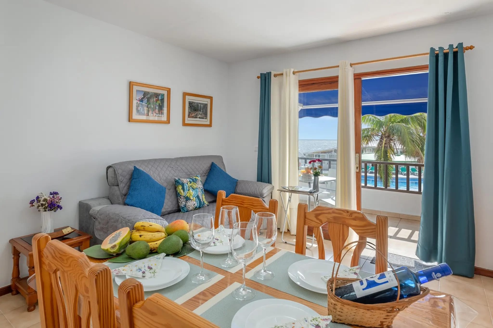Set along the warm and sunny coastline of Vera on Spain’s Almería coast, this welcoming holiday apartment offers a relaxed base for a Mediterranean escape for couples, families or friends looking to combine beach relaxation with coastal exploration.
Inside, the apartment offers a bright and practical living space designed for comfort and ease. The living-sleeping-dining area features comfortable seating and a TV, providing a pleasant spot to unwind after a day outdoors, a dining table and a single sofa bed. A fully equipped kitchen allows guests to prepare meals with ease, whether it’s a light breakfast before heading out or a relaxed dinner in the evening. The sleeping arrangement includes a comfortable bedroom with twin beds, while a modern bathroom ensures everyday convenience. Air conditioning and Wi-Fi help keep the apartment cool and connected throughout the stay.
Step outside to enjoy the apartments' pleasant private terrace, which offers an inviting spot for morning coffee, and a on-site bar for evening drinks while enjoying the mild coastal breeze. Guests have access to a shared swimming pool, perfect for cooling off during warm afternoons under the Andalusian sun. Parking is also available, making it easy to explore the surrounding area by car.
Vera Playa’s sandy beaches are just a short distance away and are perfect for swimming, sunbathing and seaside walks along the promenade lined with cafés and restaurants. Nearby Garrucha offers a lively marina and fresh seafood dining, while the charming whitewashed village of Mojácar invites scenic day trips filled with views, culture and Andalusian charm.