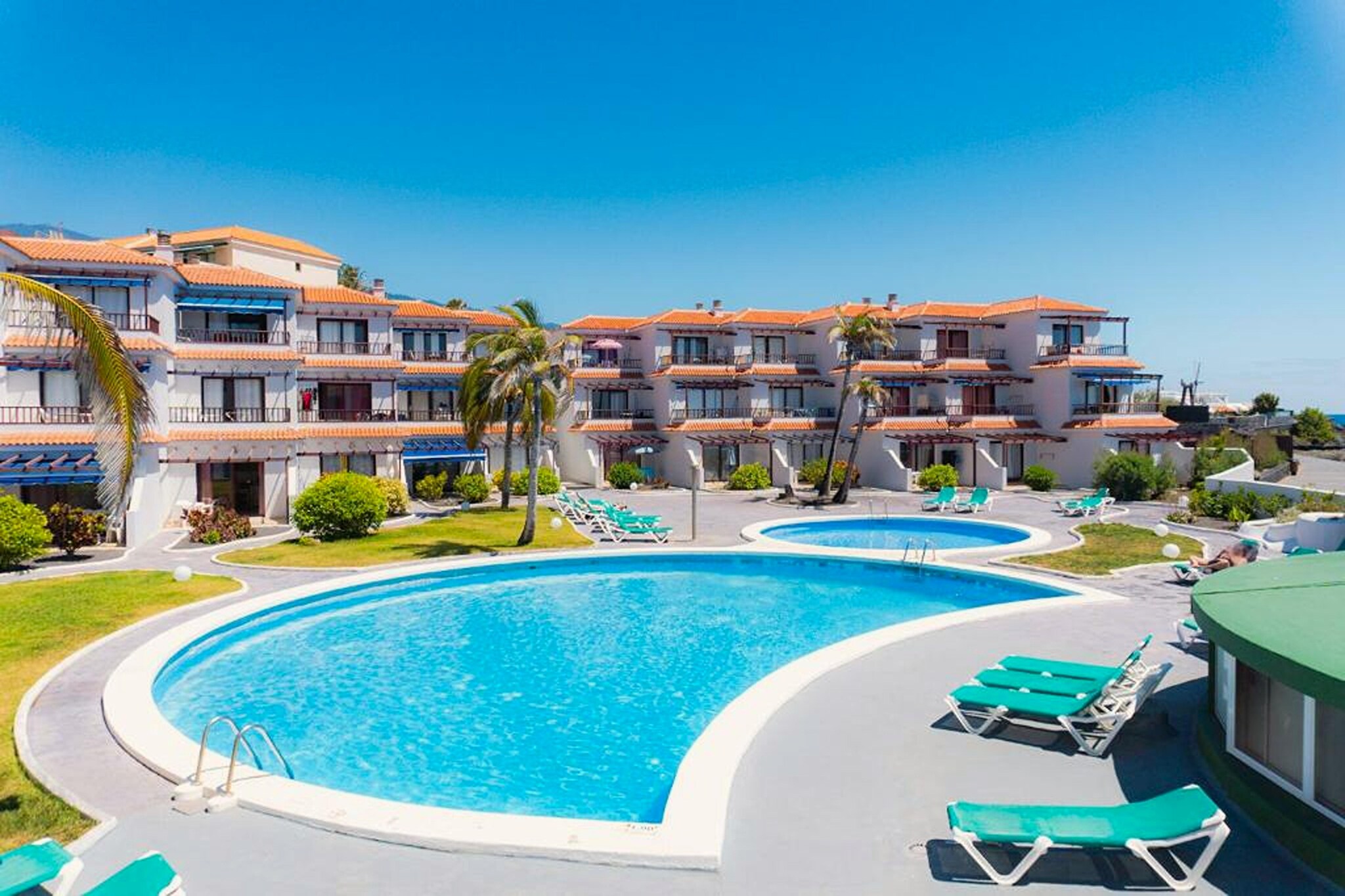 Cascajos Beachfront Apartment for 3