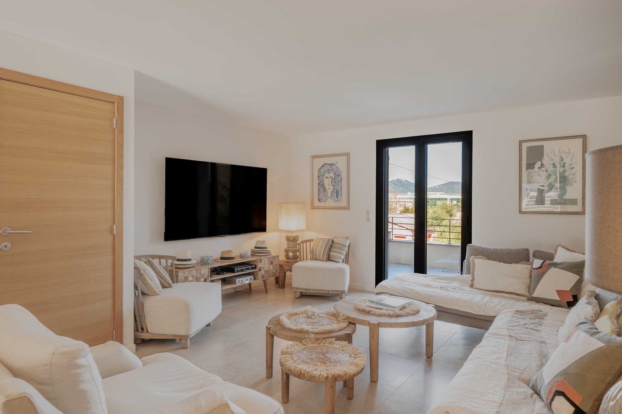 A/C Villa - 8BDR/17P - Swimming pool