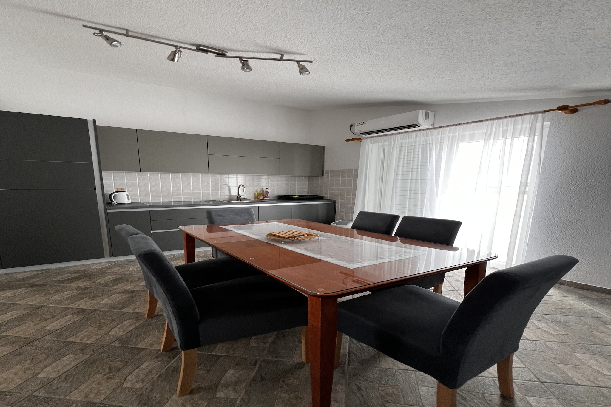 Apartment Lavaran 6