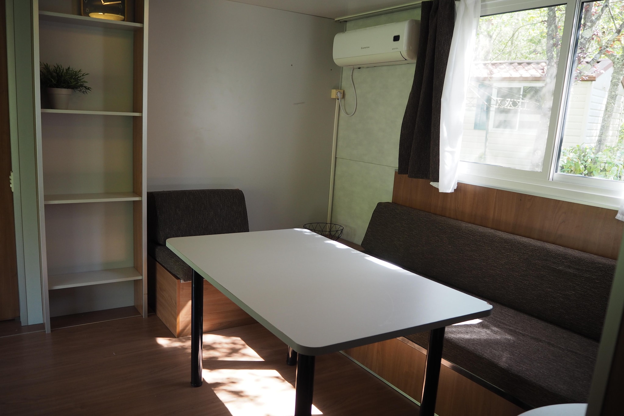 Camping Village La Chiocciola 4p2 - Eetkamer