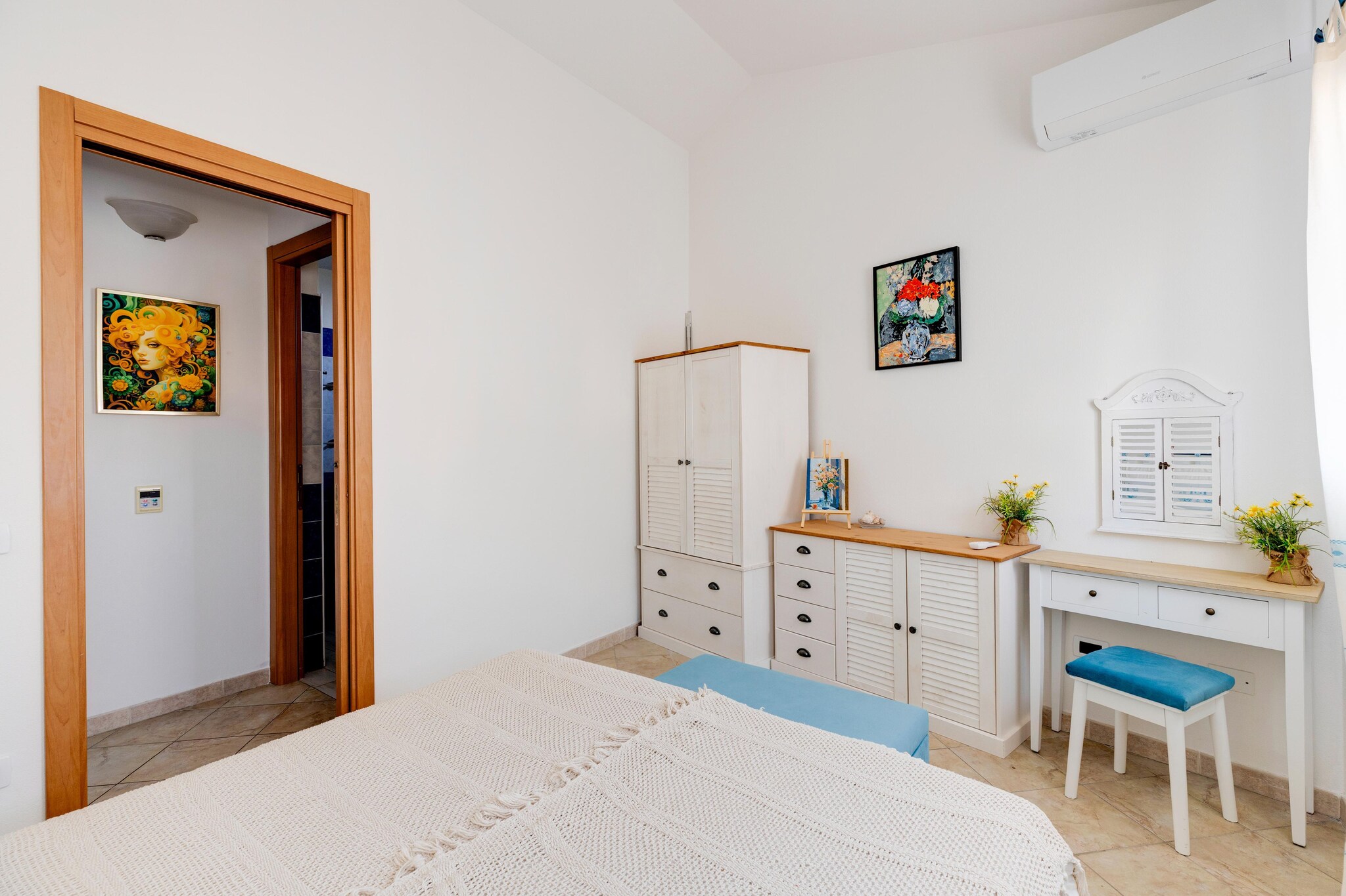 Bed Room