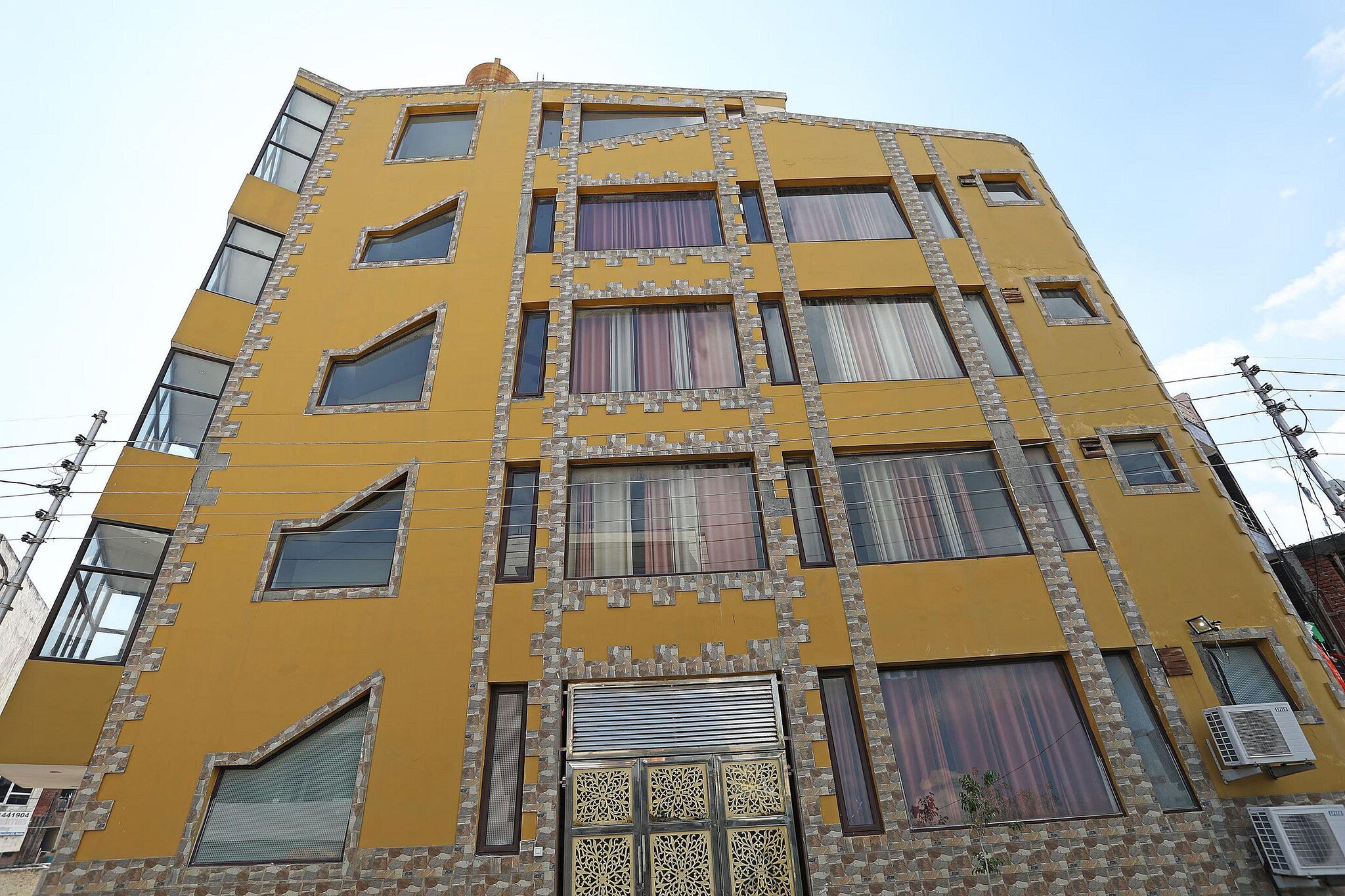Hotel O Sector 93 Noida