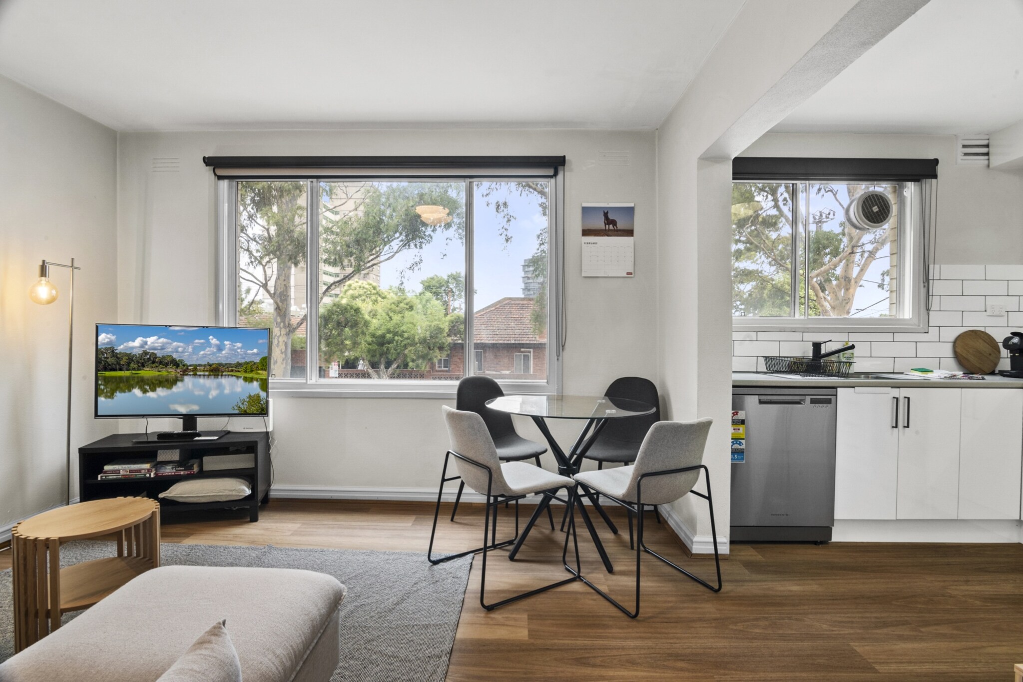 Bed Linen, Hot Water, Internet Access DSL, Wardrobe, Living room(TV), Kitchen(dining table, stove, electric kettle, toaster, coffee machine, oven, microwave, dishwasher, fridge, dishes and cutlery, Cooking basics, Wine glasses), bedroom(Queen Bed), bedroom(Queen Bed), bathroom(washing machine, iron, Towels/Sheets (Incl.), shampoo, body soap, Essentials, Conditioner, Shower gel), First Aid, heating, Long term stays allowed, Town