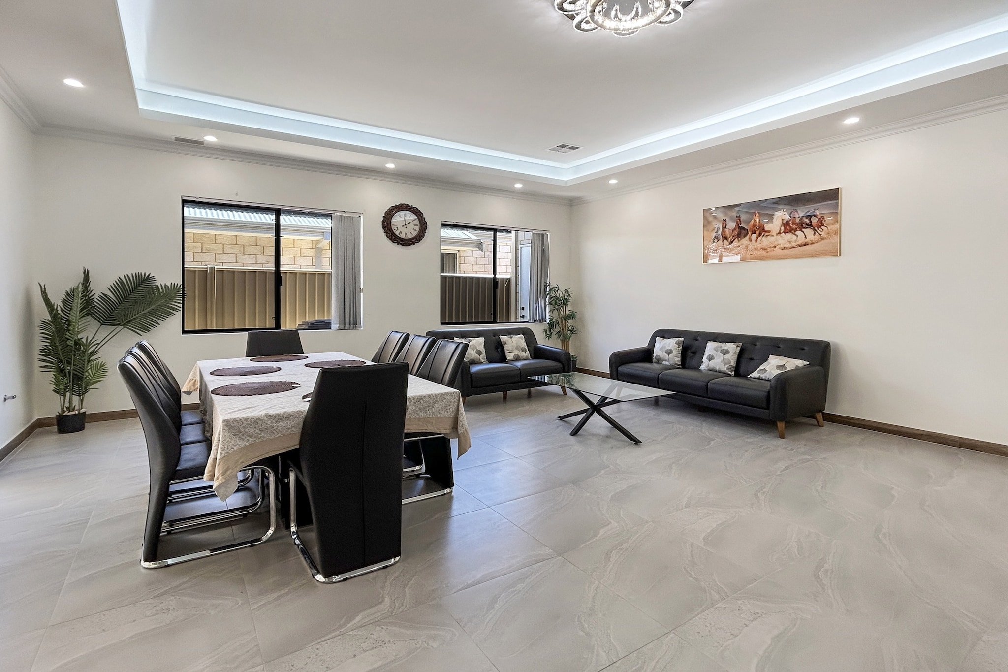 Spacious 4 bed home with open plan living