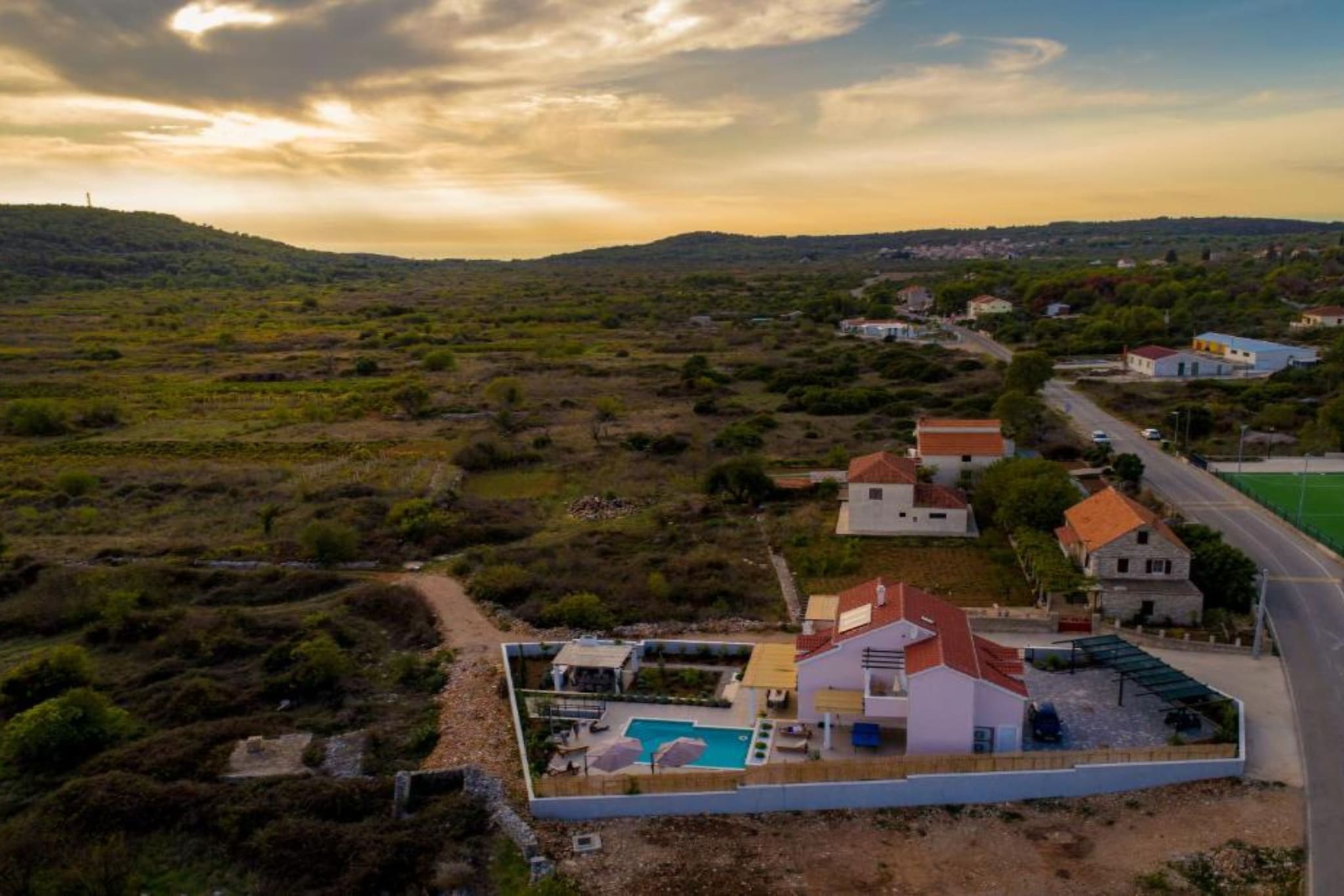 Adriatic Pearl - FourBedroom Villa with heated pool - Uitzicht
