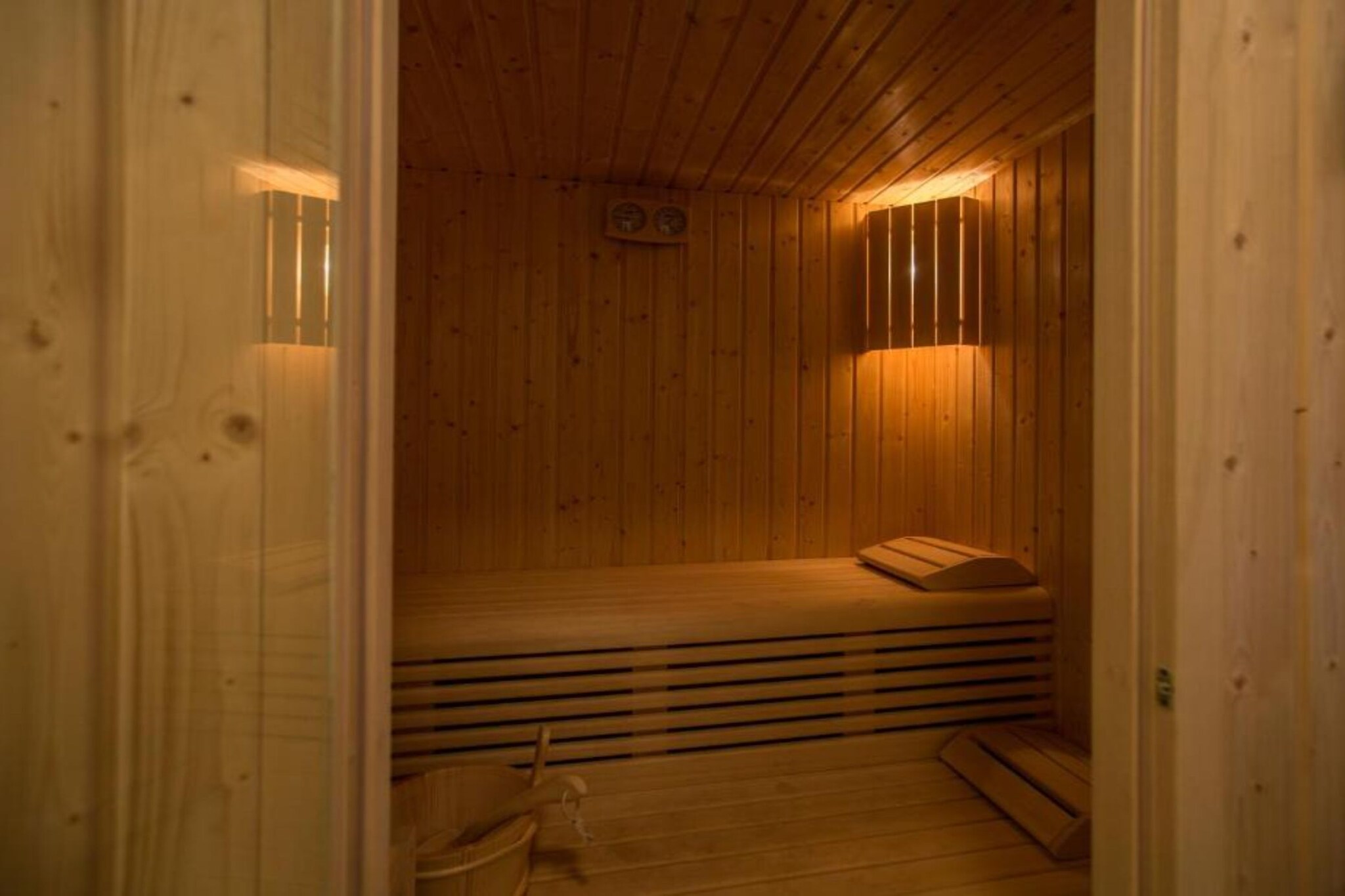Adriatic Pearl - FourBedroom Villa with heated pool - Sauna