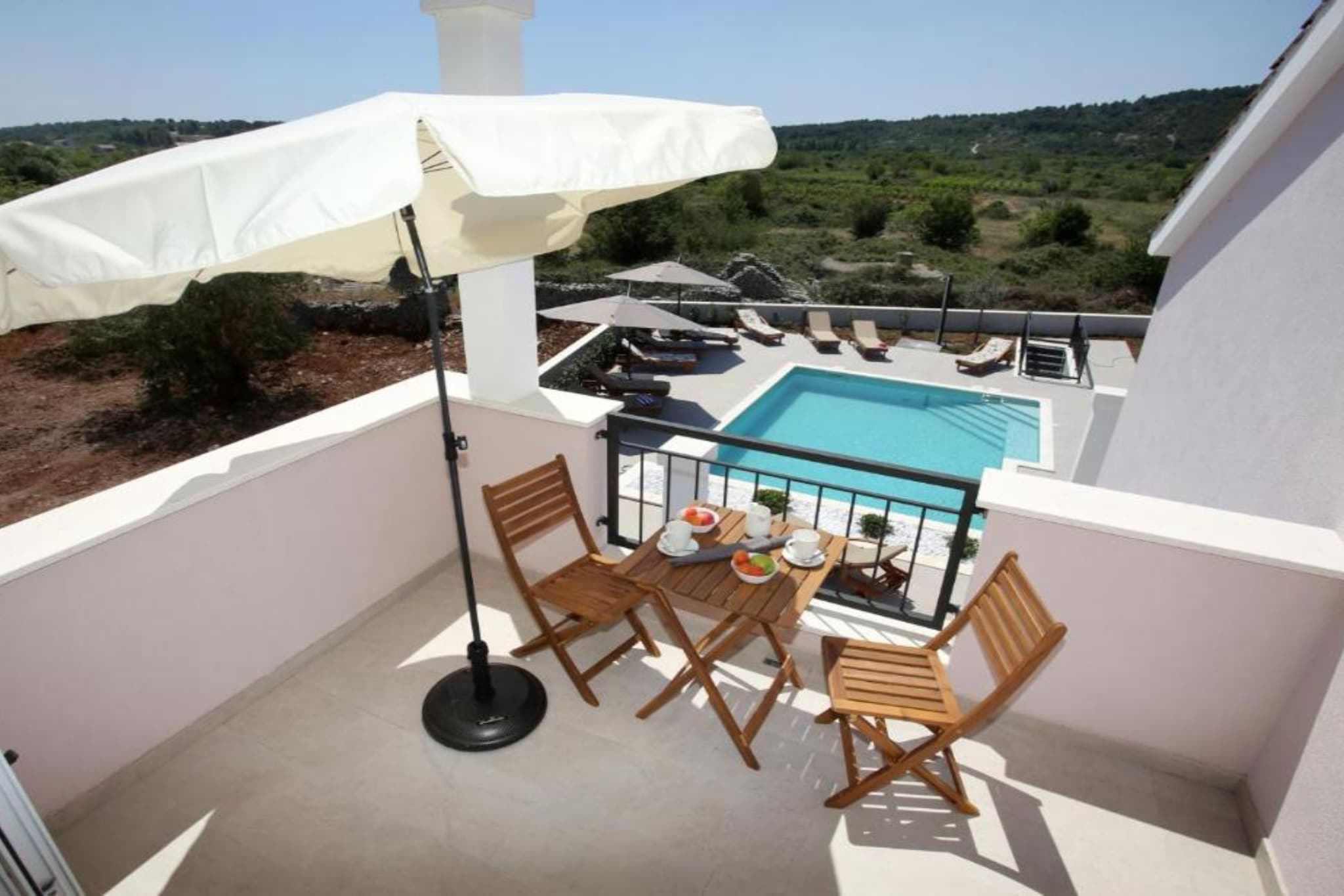 Adriatic Pearl - FourBedroom Villa with heated pool - Uitzicht