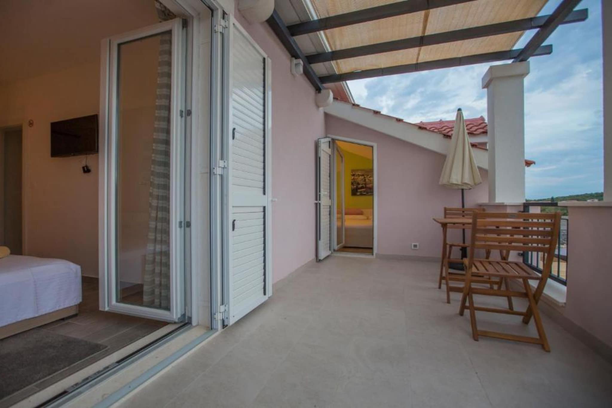 Adriatic Pearl - FourBedroom Villa with heated pool - Terrasbalkon