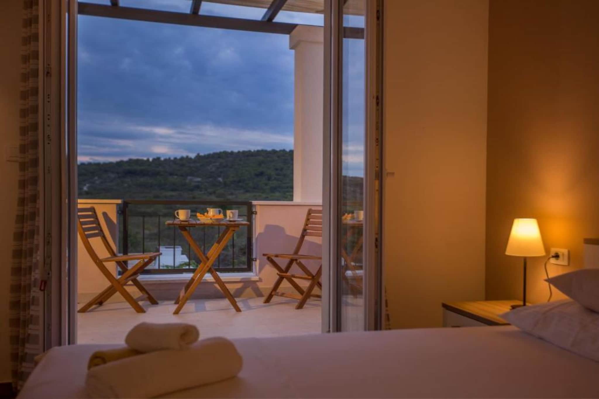 Adriatic Pearl - FourBedroom Villa with heated pool - Uitzicht