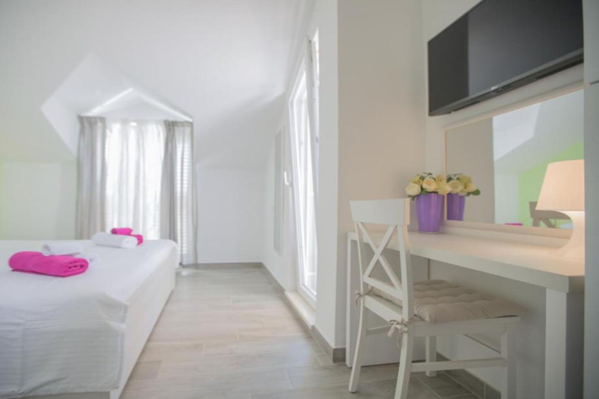 Adriatic Pearl - FourBedroom Villa with heated pool - Binnen