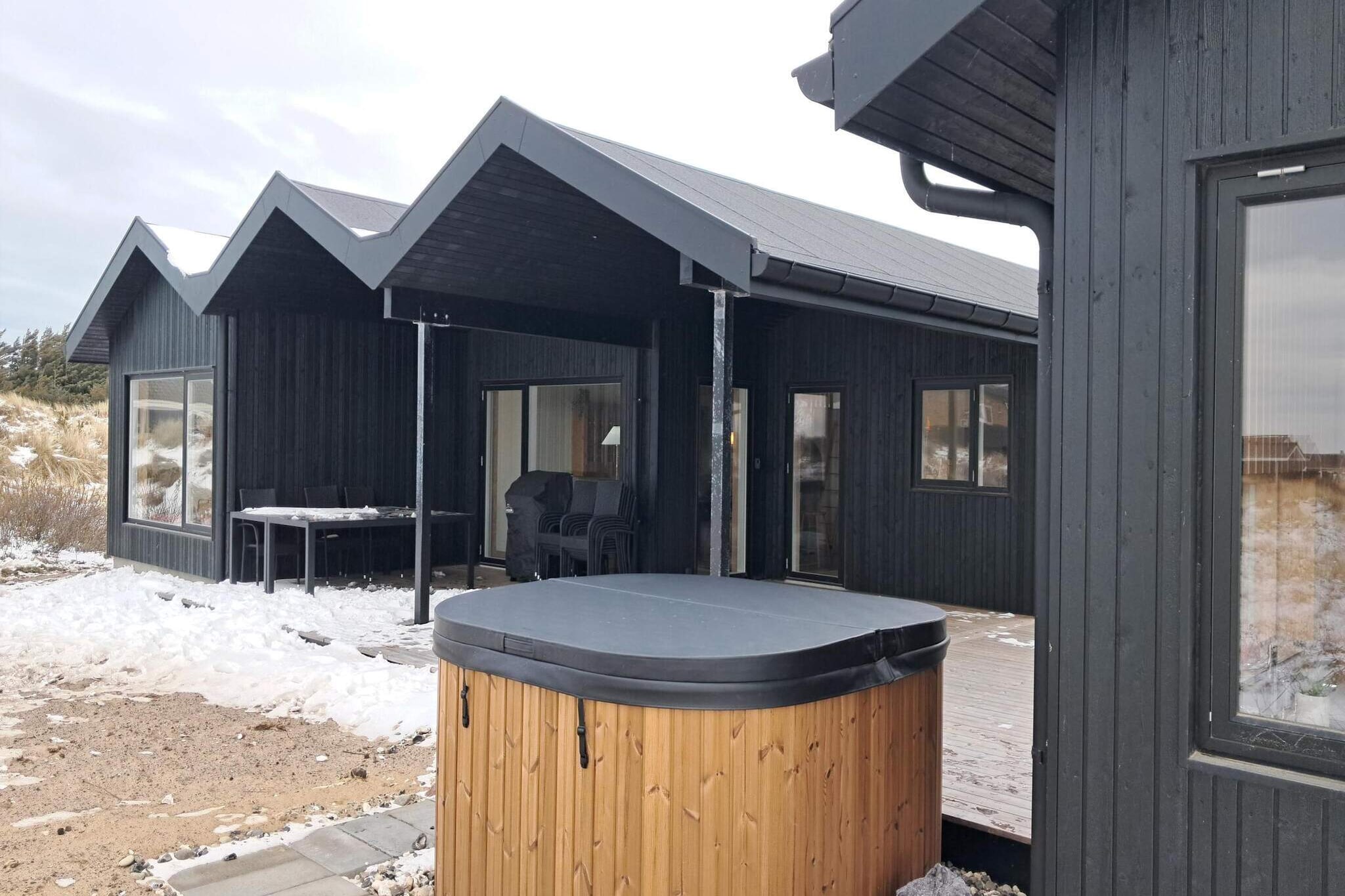 4 Sterne Ferienhaus in Løkken - Im Freien