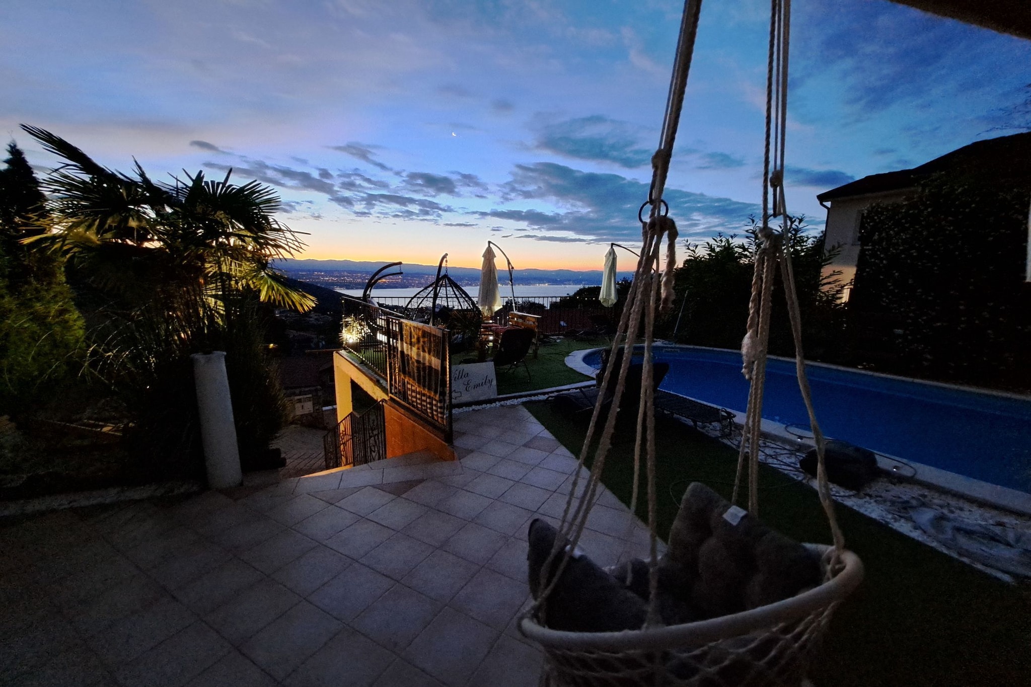 Beautiful Unique Family Villa Emily - Five Bedroom Holiday Home  With Pool - Im Freien