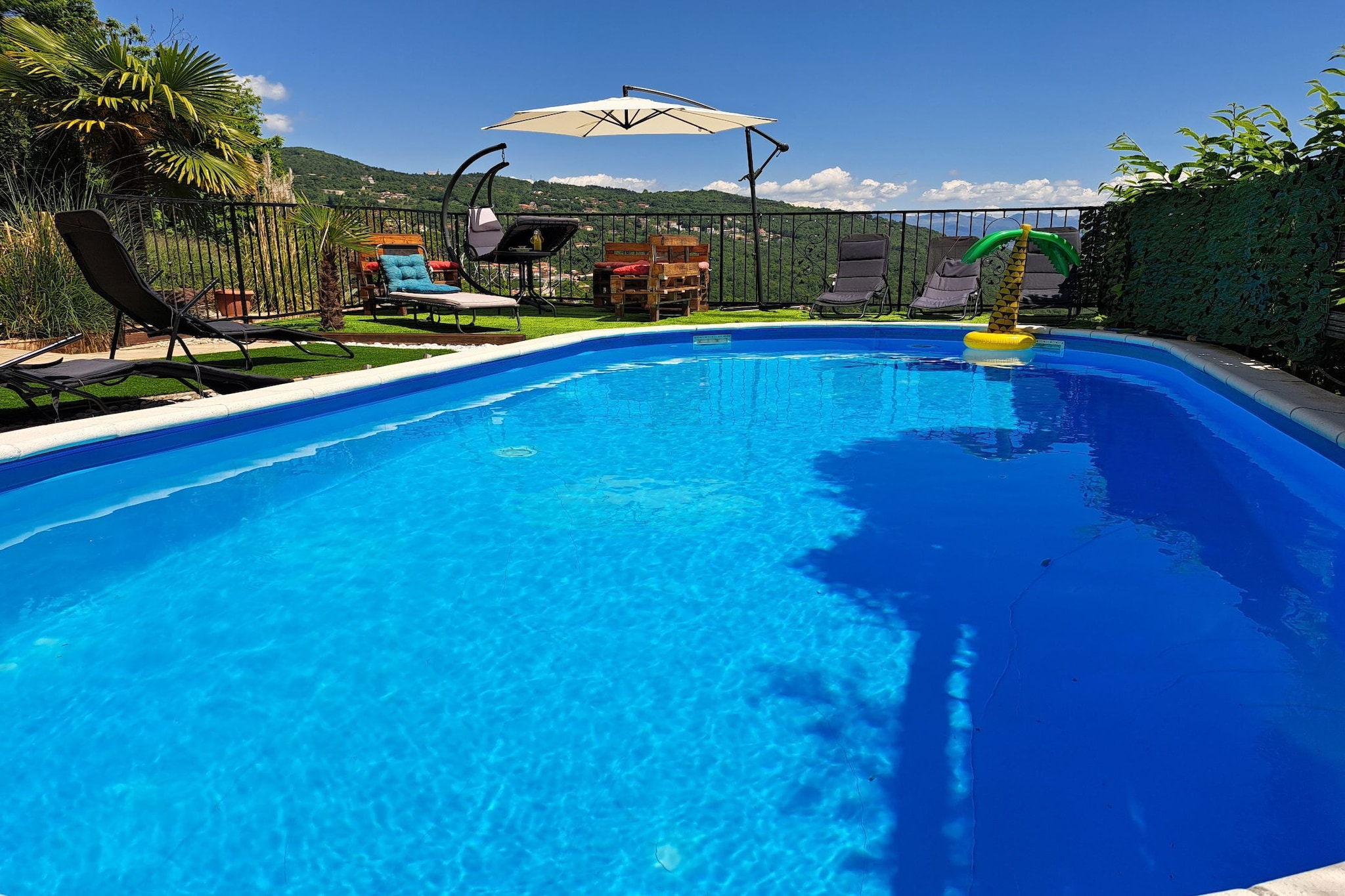 Beautiful Unique Family Villa Emily - Five Bedroom Holiday Home  With Pool - Schwimmbad