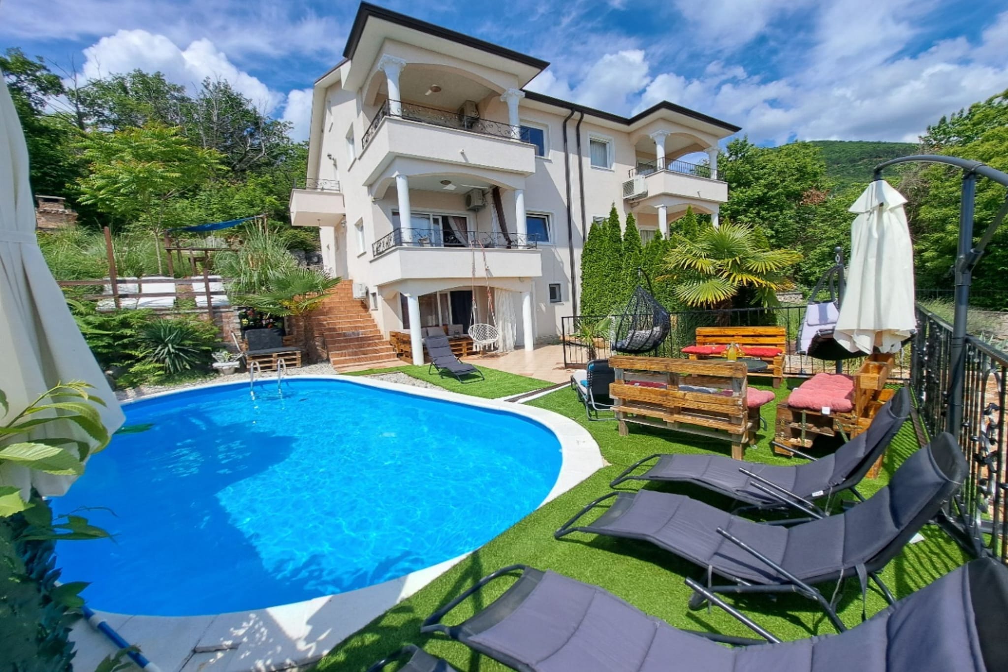 Beautiful Unique Family Villa Emily - Five Bedroom Holiday Home  With Pool - Schwimmbad