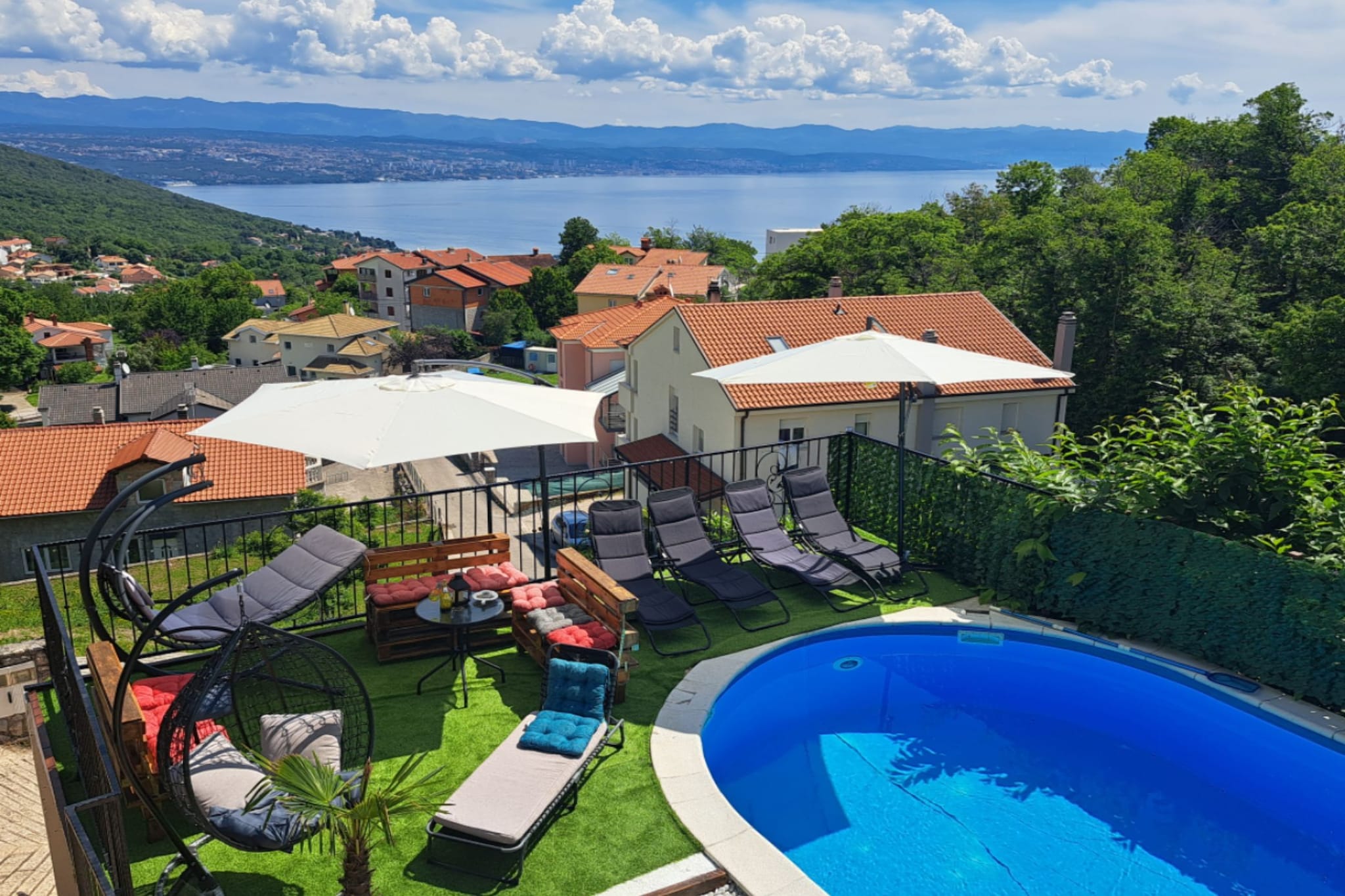 Beautiful Unique Family Villa Emily - Five Bedroom Holiday Home  With Pool - Schwimmbad