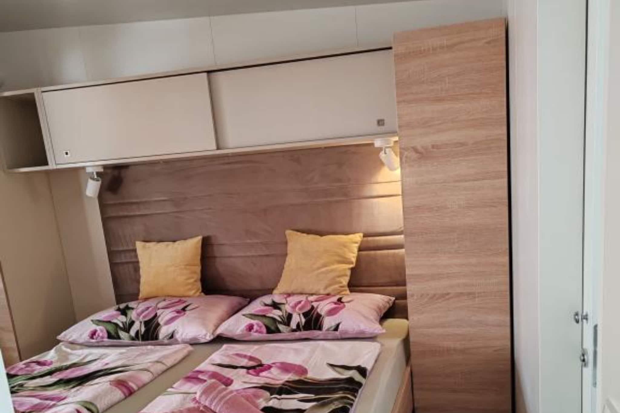 Mobile Home Annika Mar - Two Bedroom Mobile Home with Terrace - Chambre