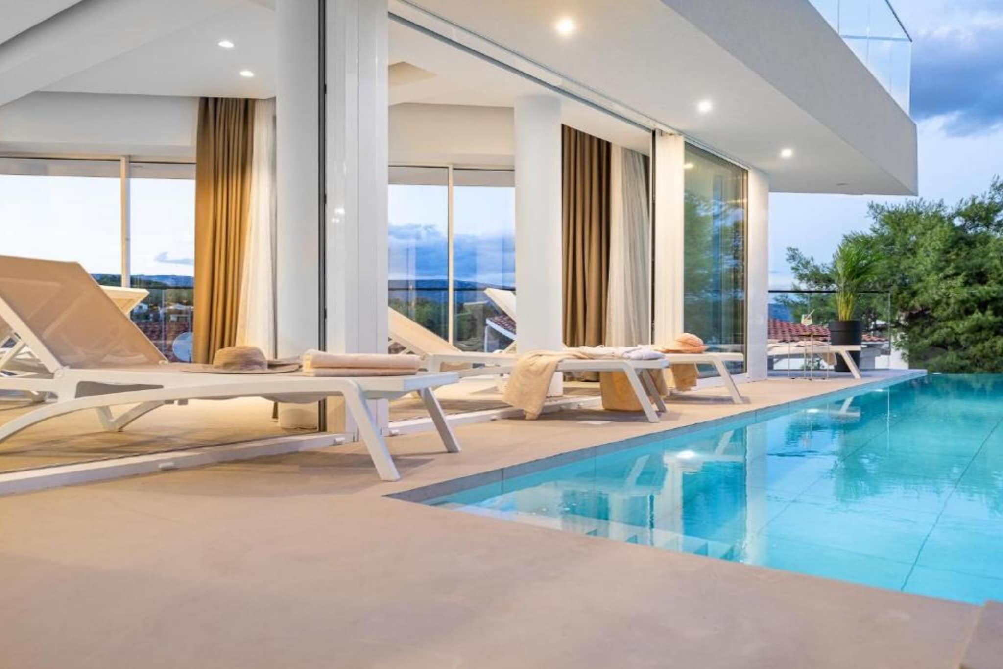 Villa La Bella Vista -  FourBedroom Villa with Pool - Zwembad