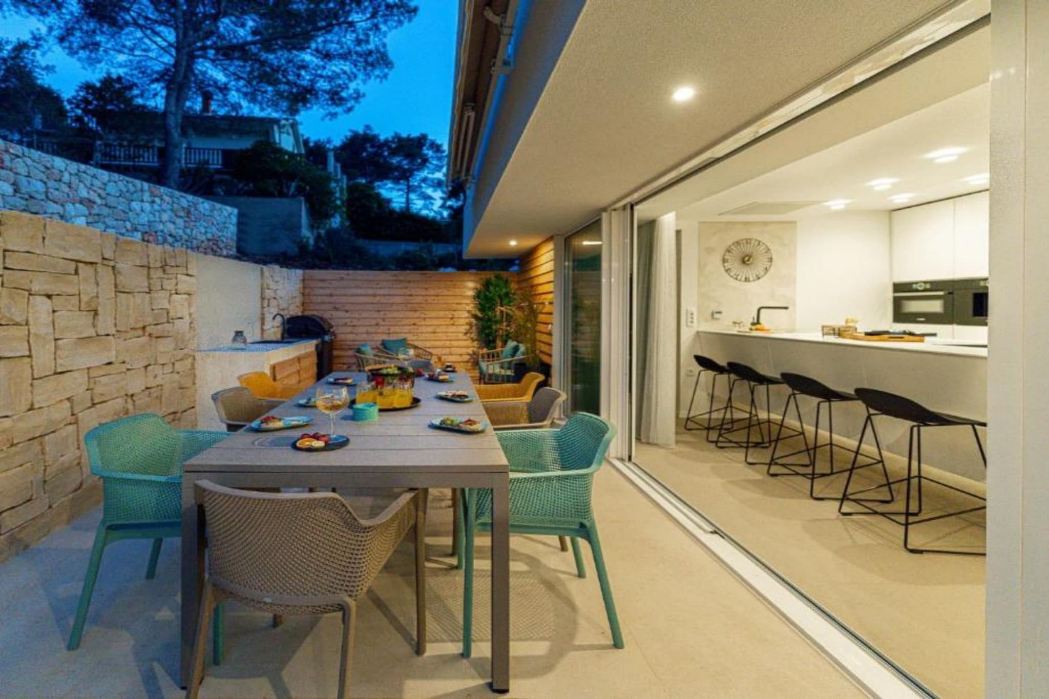 Villa La Bella Vista -  FourBedroom Villa with Pool - Eetkamer