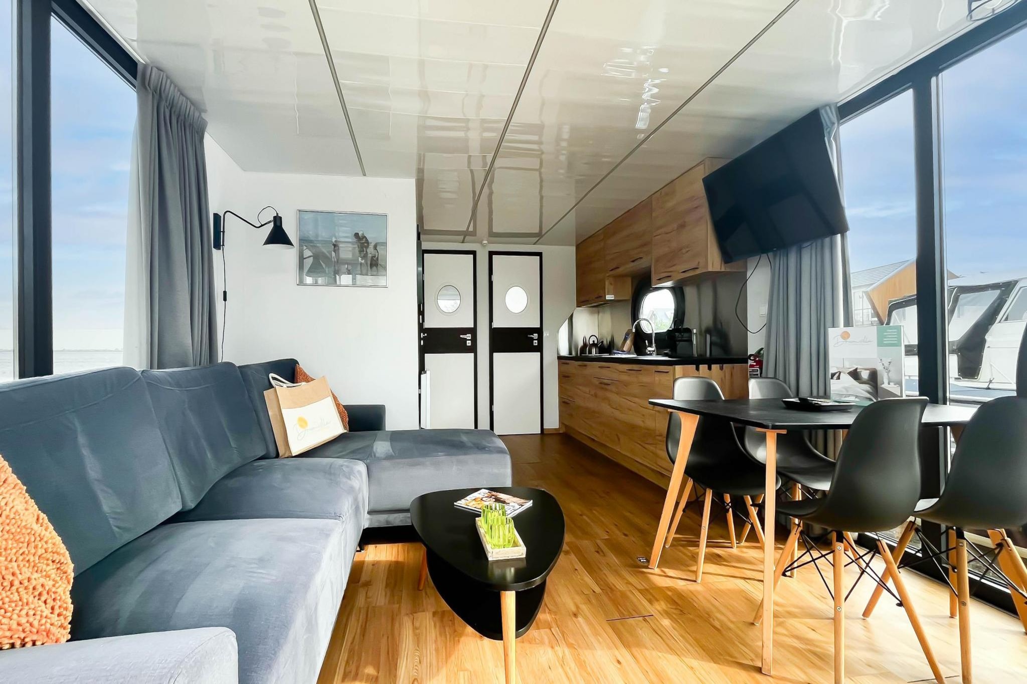 Boathouse with Lake View Terrace