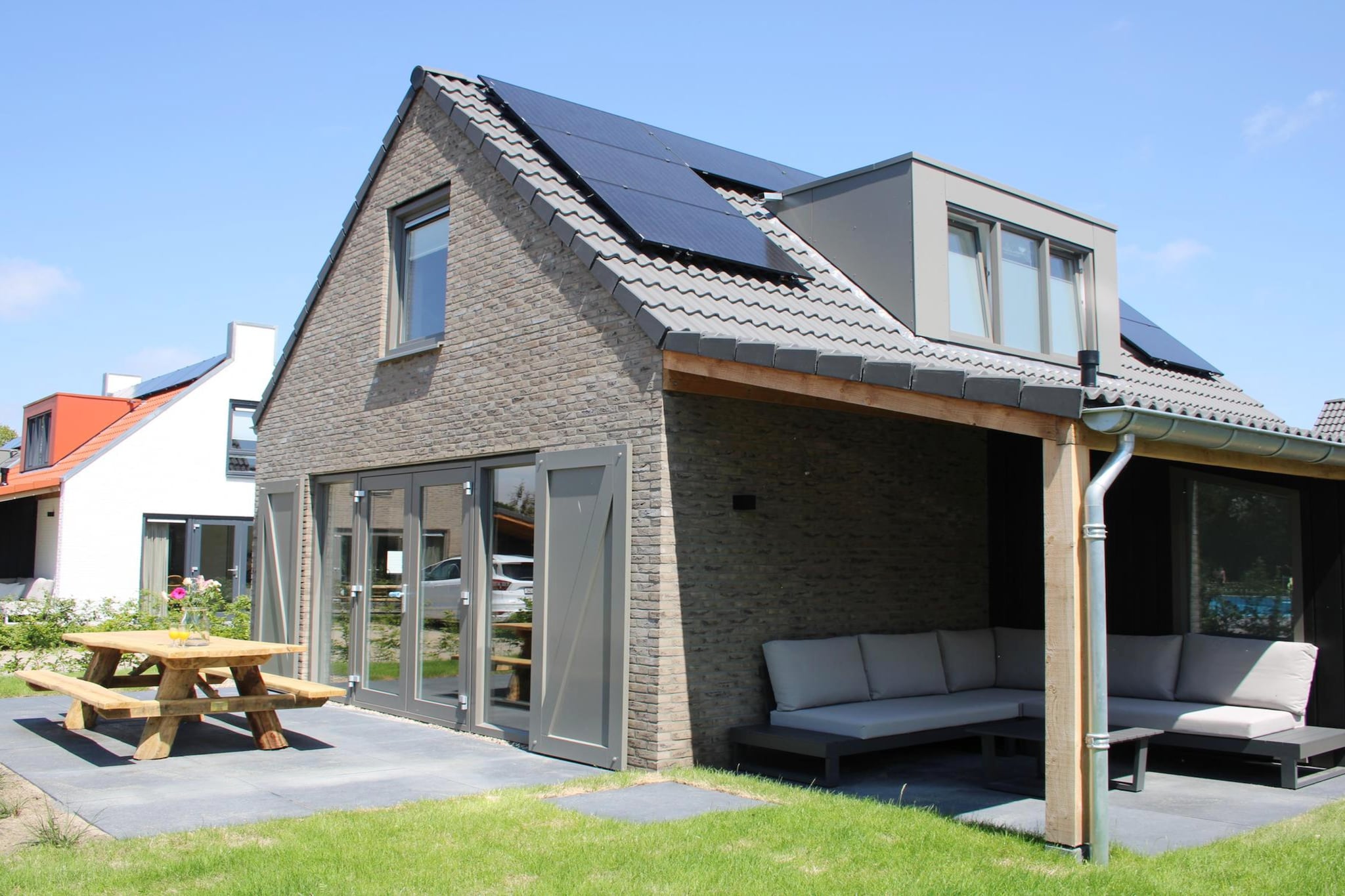 Exterior Summer