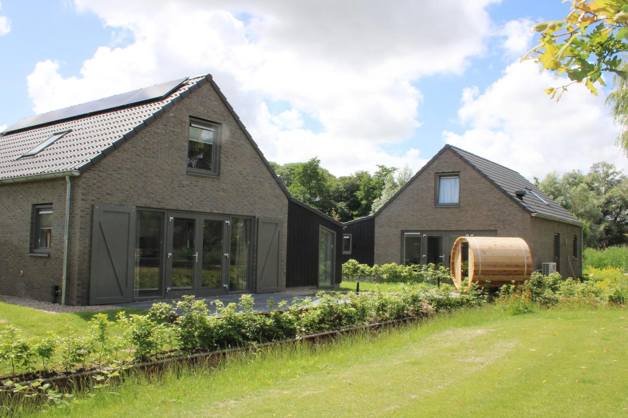Exterior Summer