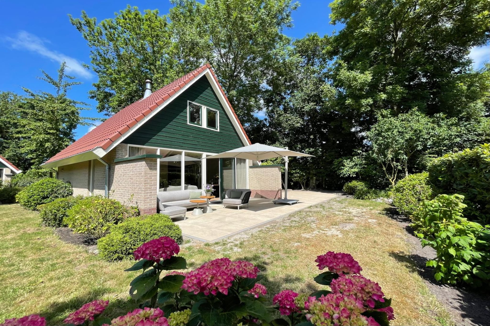 Exterior Summer
