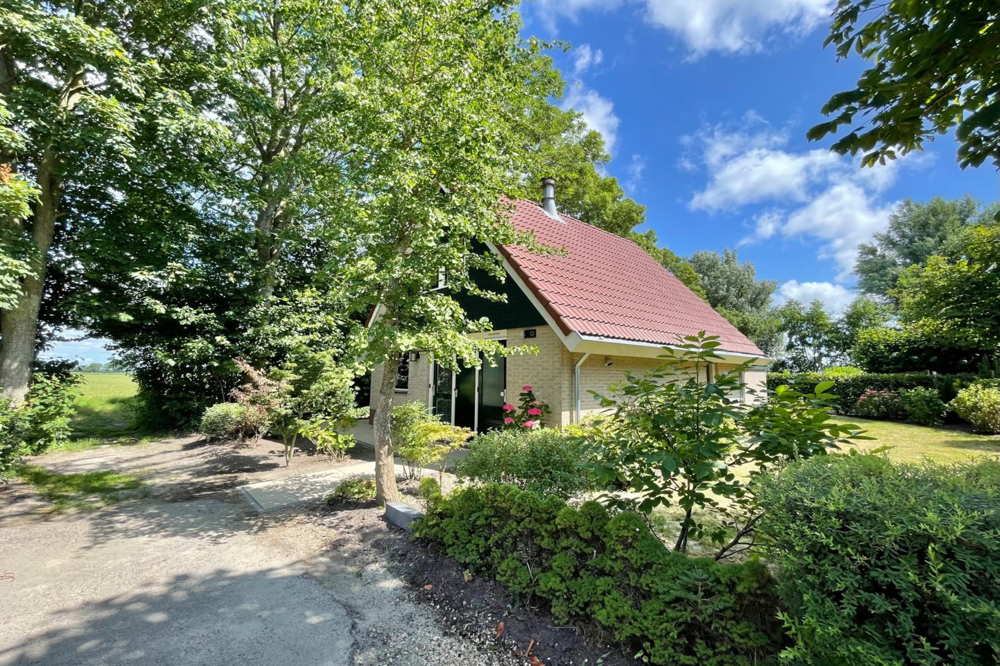 Exterior Summer