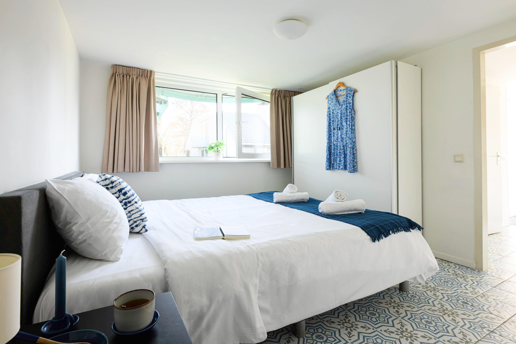 Bed Room